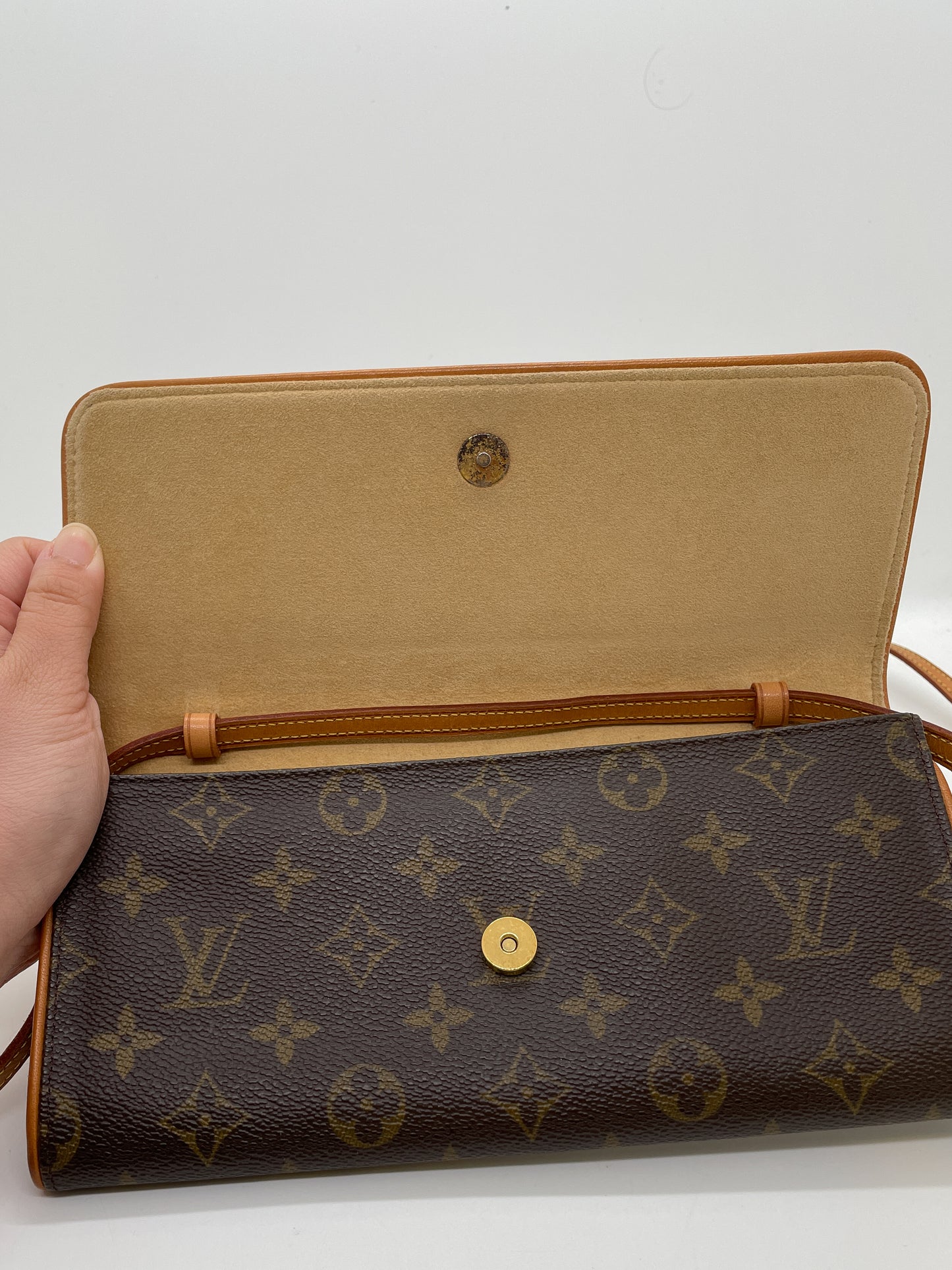 LOUIS VUITTON VINTAGE TWIN POCHETTE GM