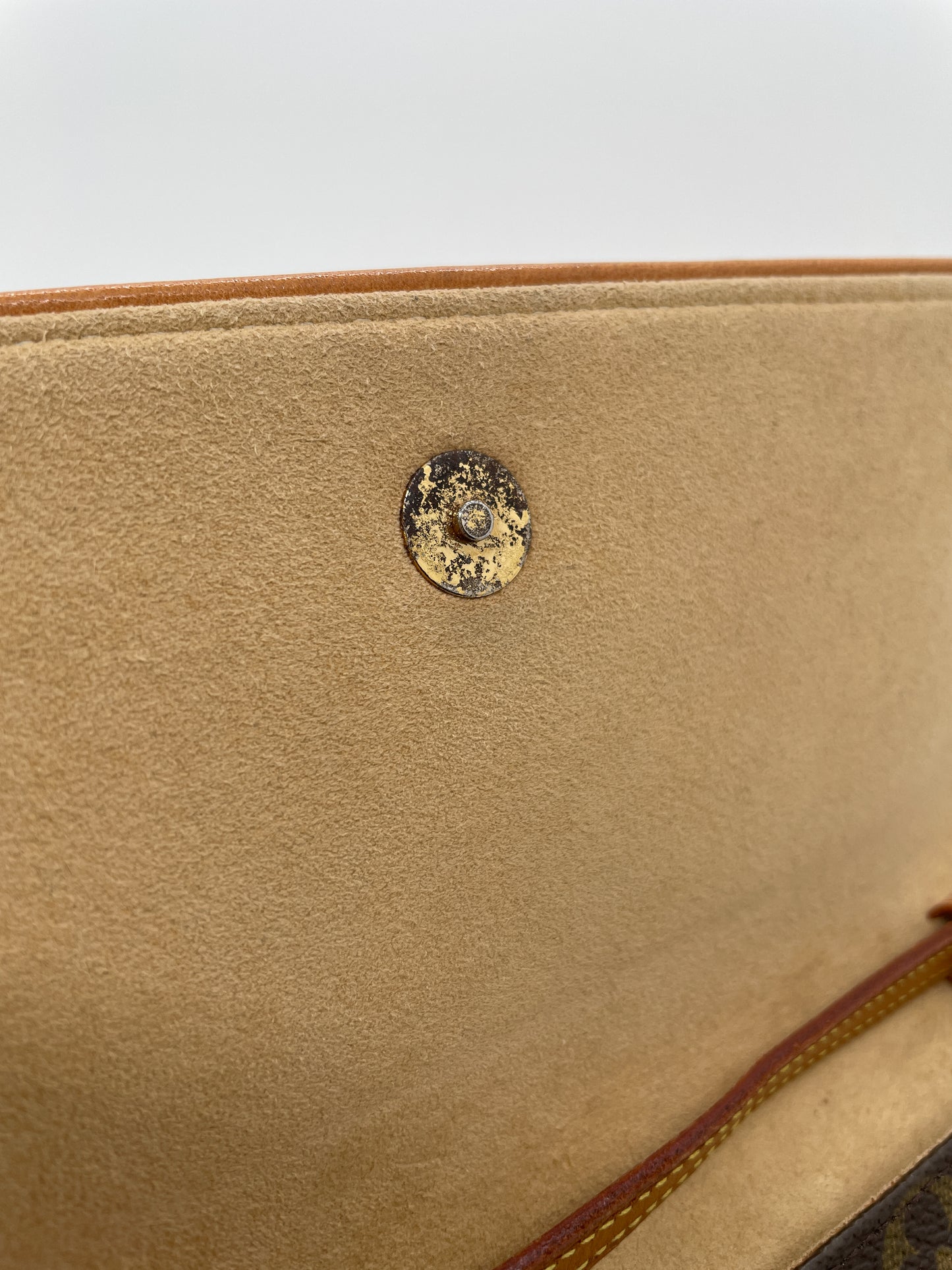 LOUIS VUITTON VINTAGE TWIN POCHETTE GM