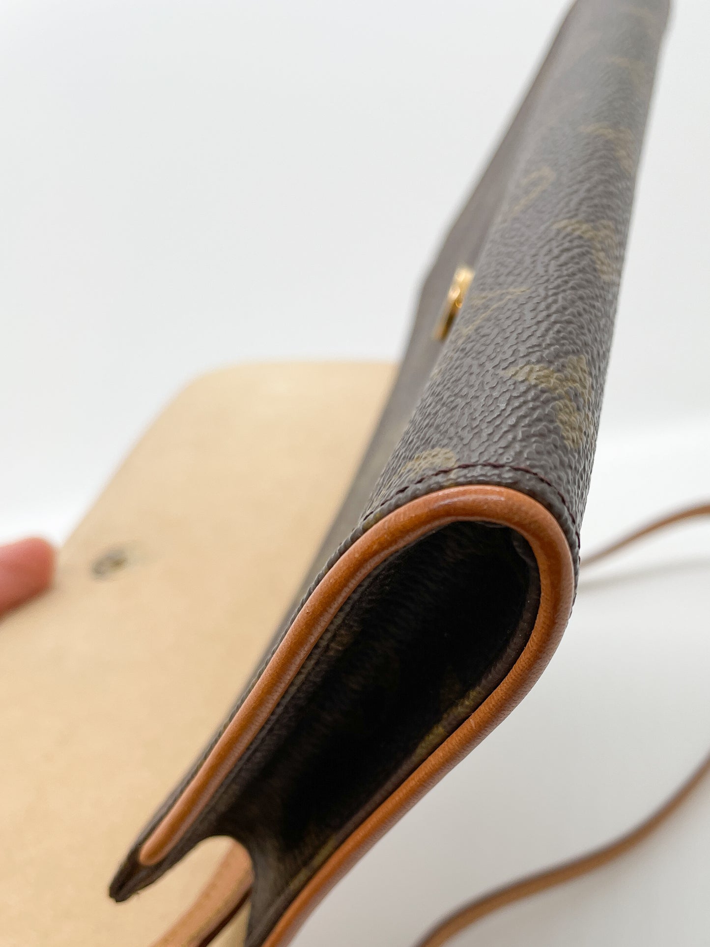 LOUIS VUITTON VINTAGE TWIN POCHETTE GM
