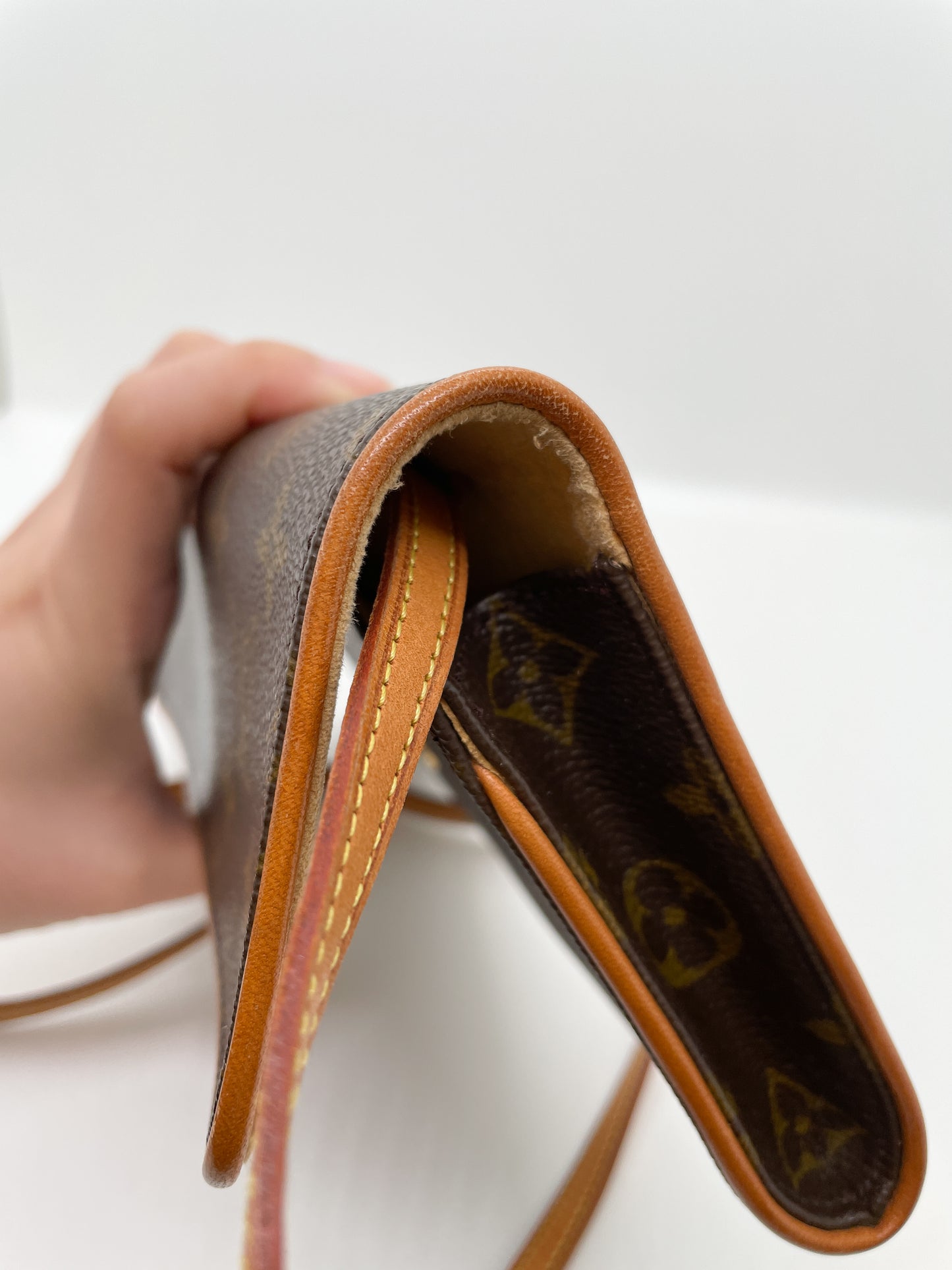 LOUIS VUITTON VINTAGE TWIN POCHETTE GM