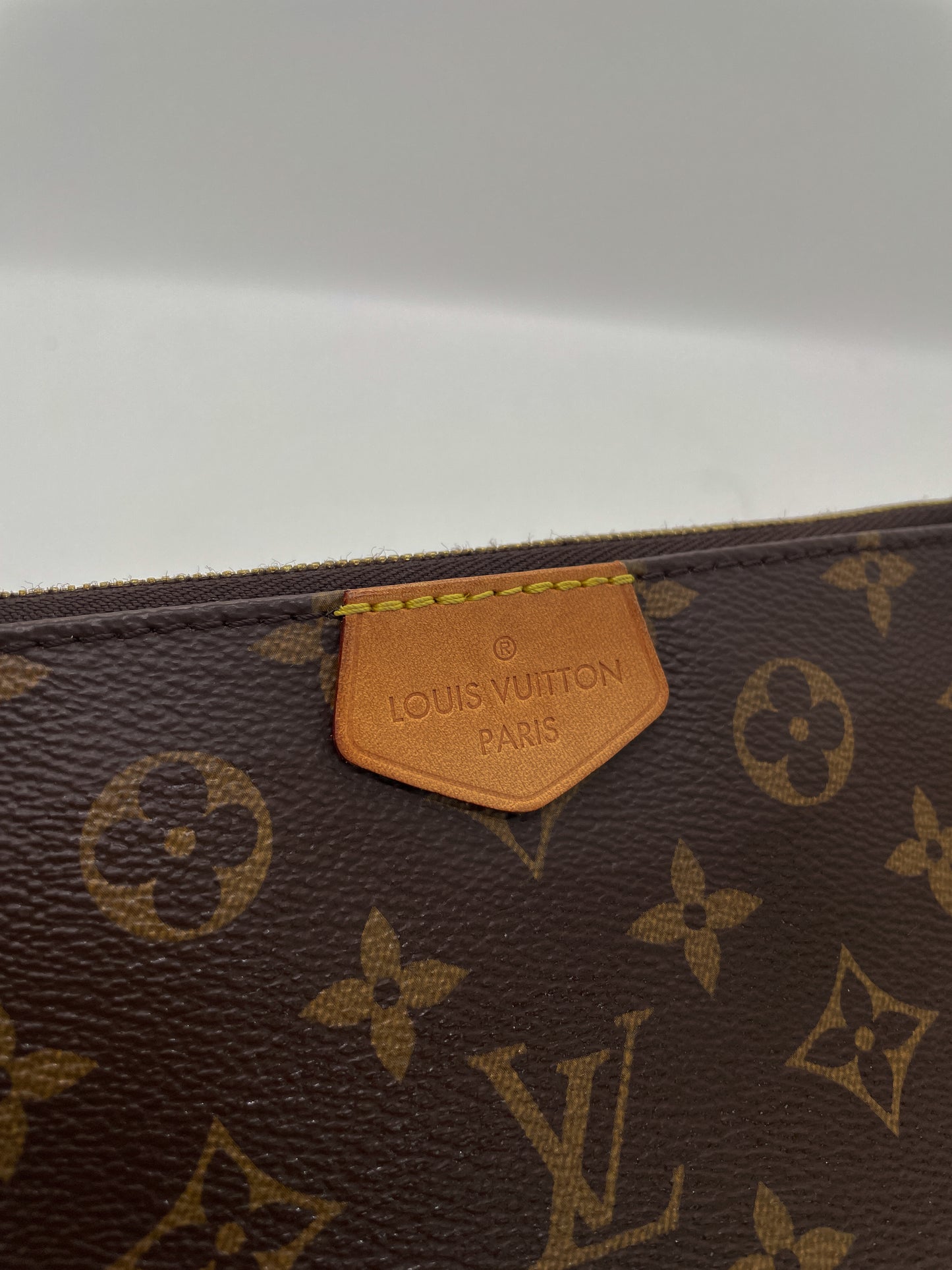 LOUIS VUITTON MULTI-POCHETTE - PINK STRAP