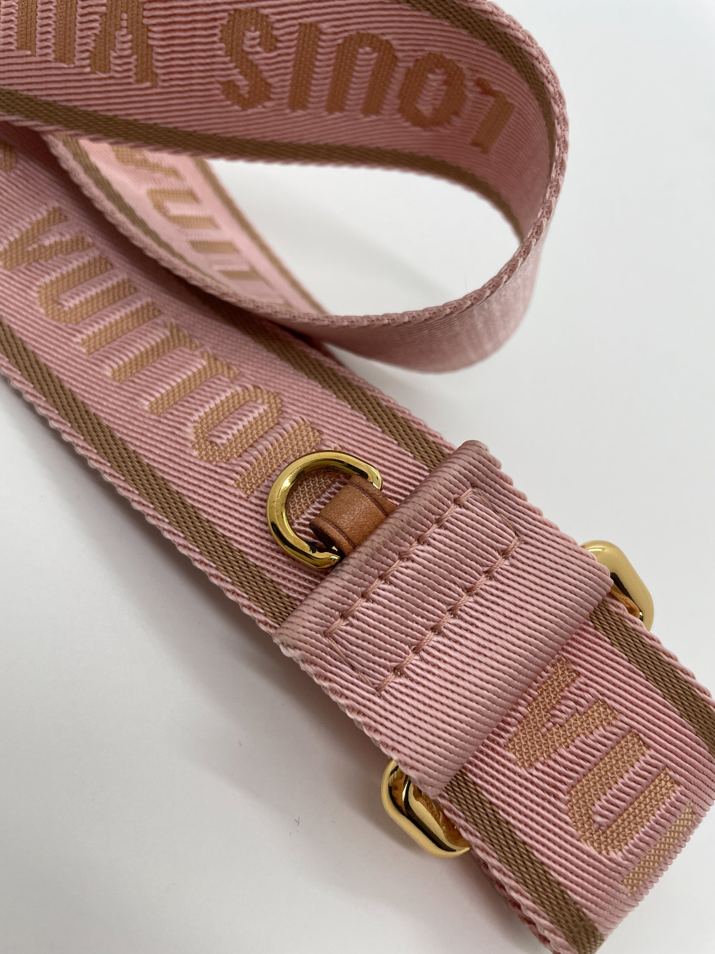 LOUIS VUITTON MULTI-POCHETTE - PINK STRAP