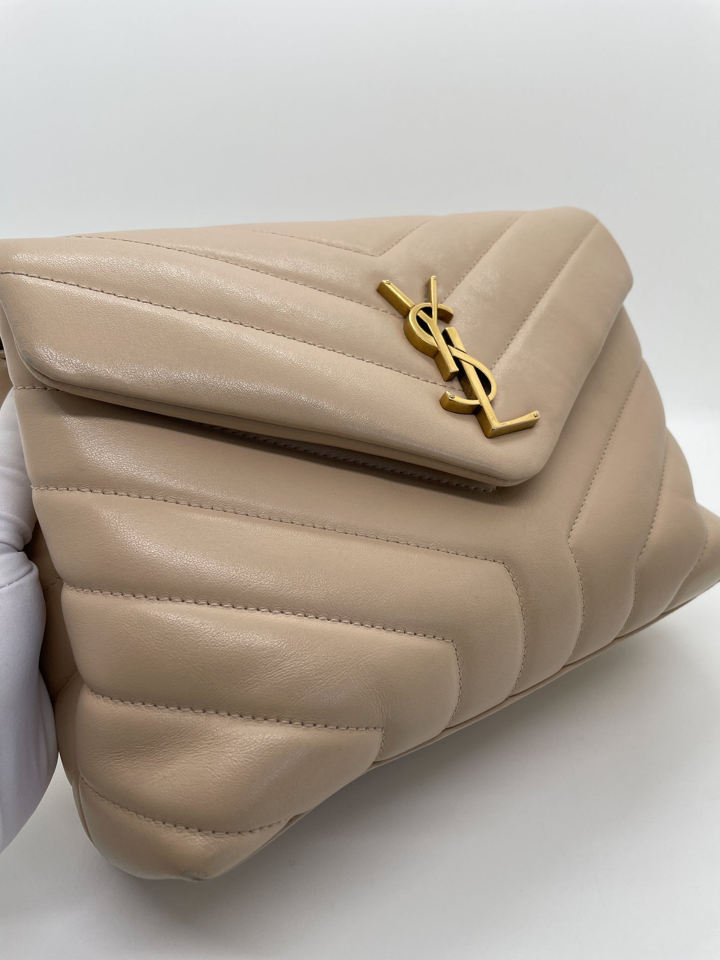 SAINT LAURNET SMALL LOULOU IN QUILTED LEATHER