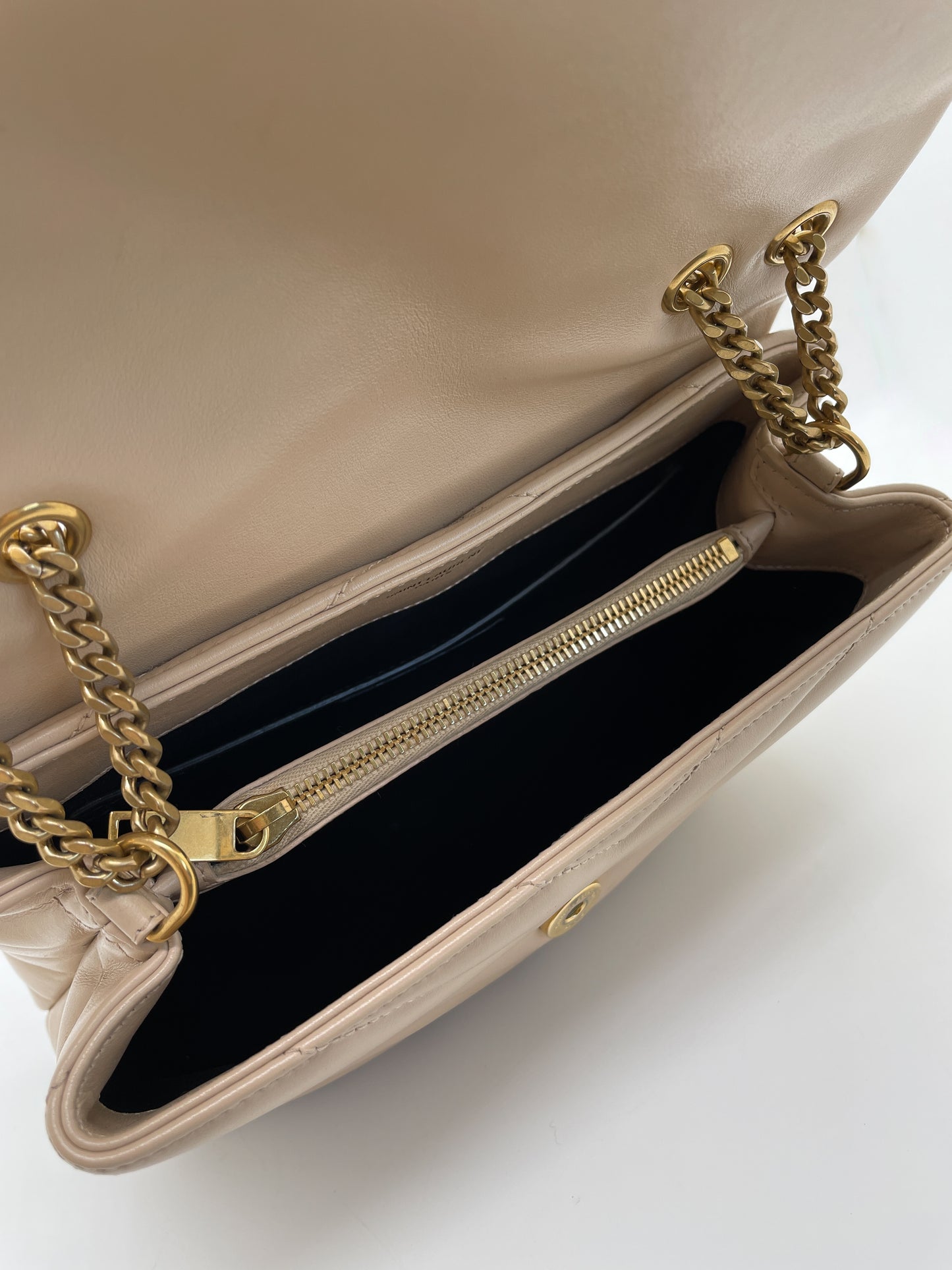 SAINT LAURNET SMALL LOULOU IN QUILTED LEATHER