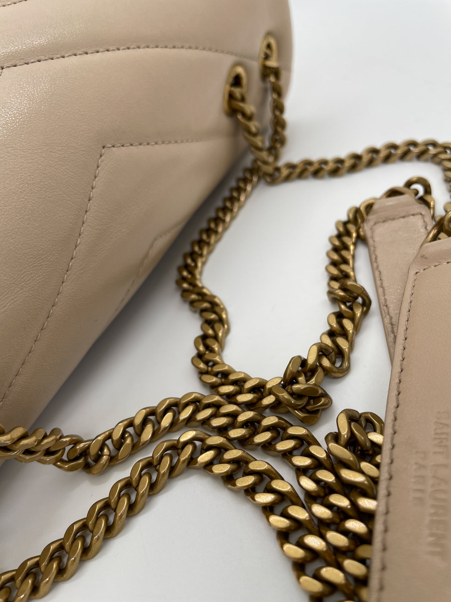 SAINT LAURNET SMALL LOULOU IN QUILTED LEATHER