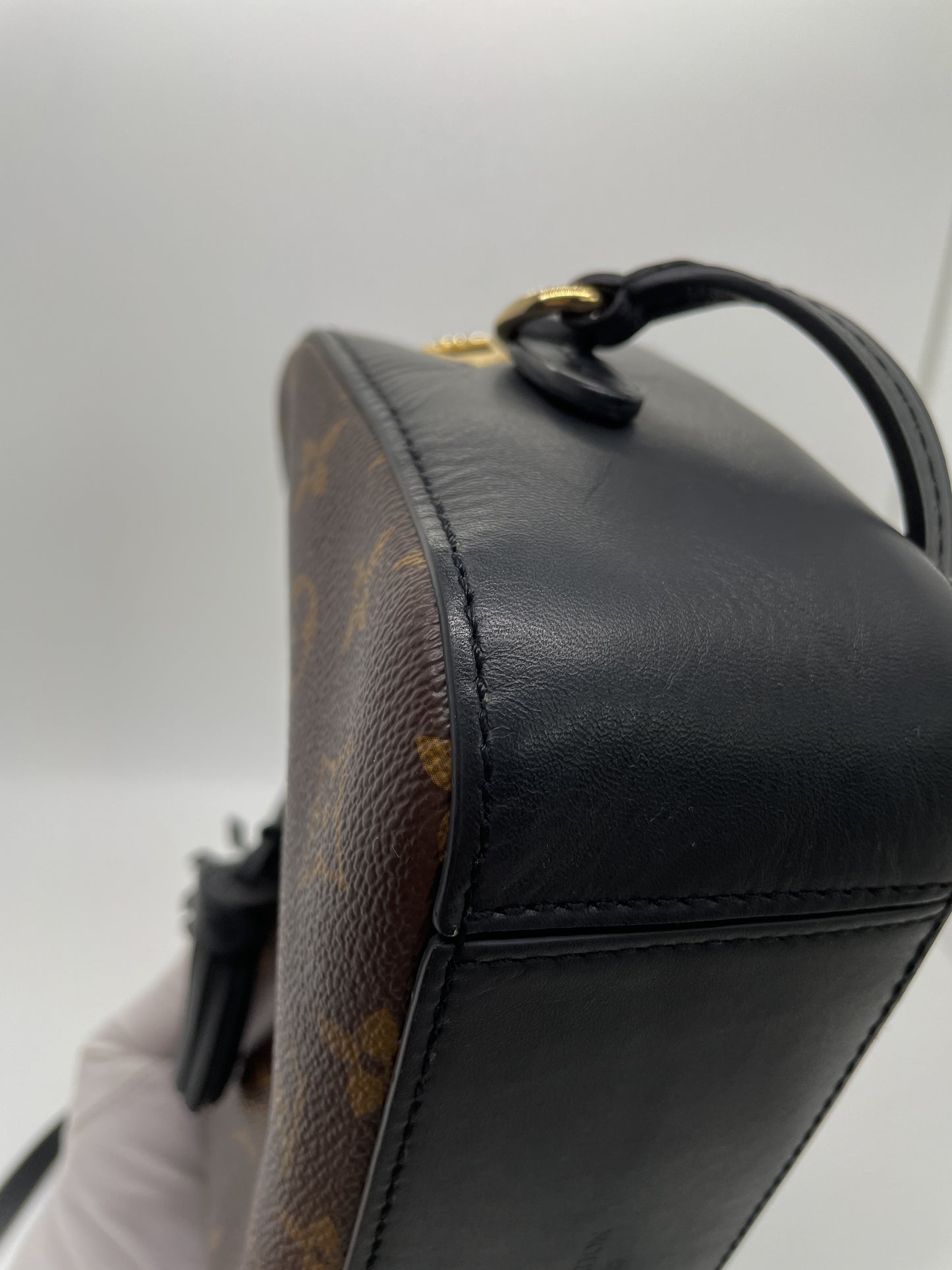 LOUIS VUITTON SAINTONGE NOIR