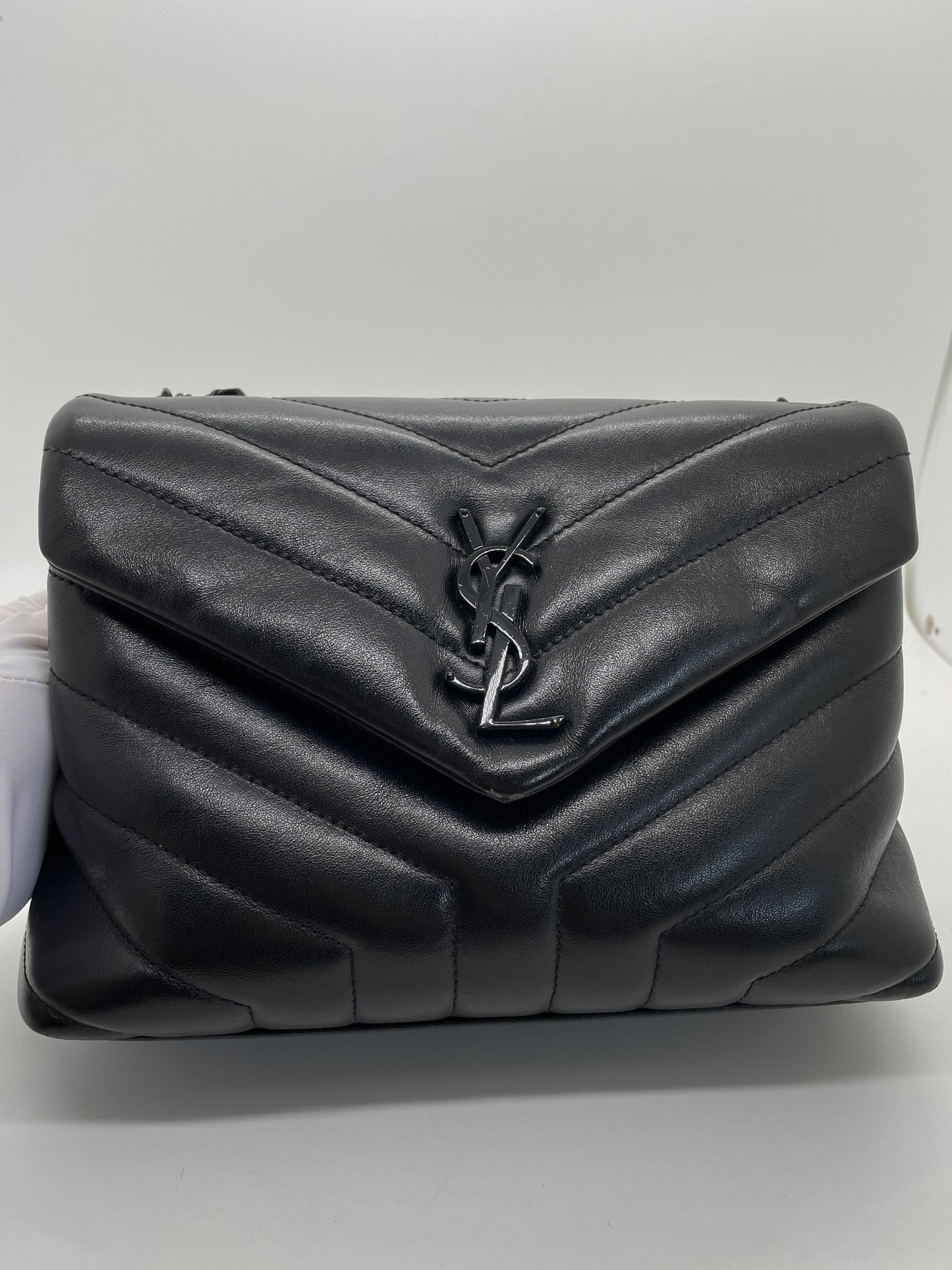 SAINT LAURNET SMALL LOULOU IN QUILTED LEATHER