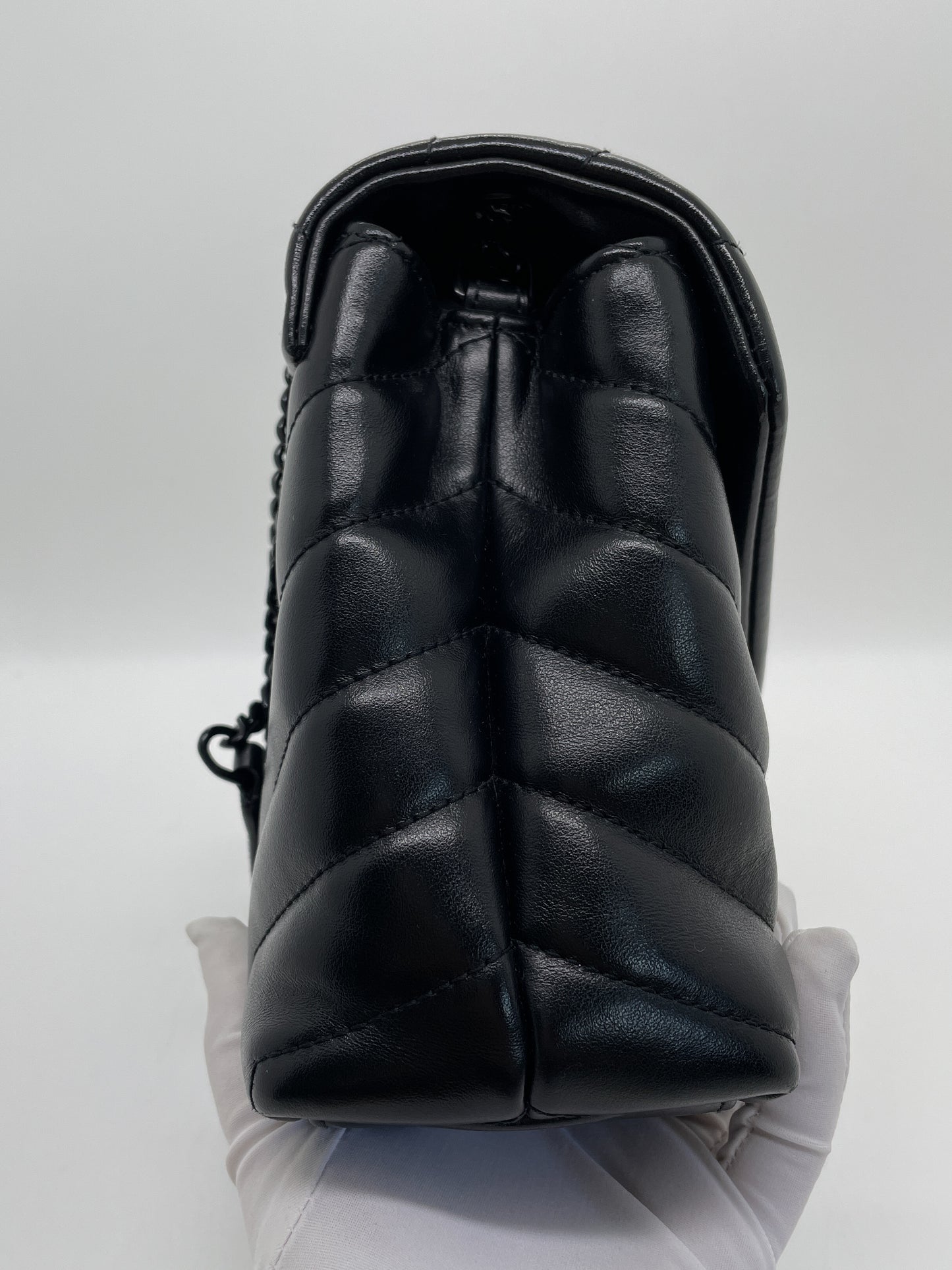 SAINT LAURNET SMALL LOULOU IN QUILTED LEATHER