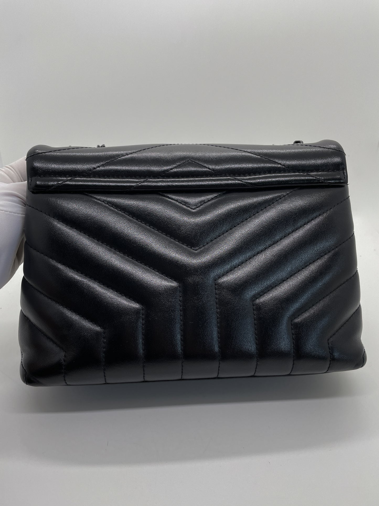 SAINT LAURNET SMALL LOULOU IN QUILTED LEATHER