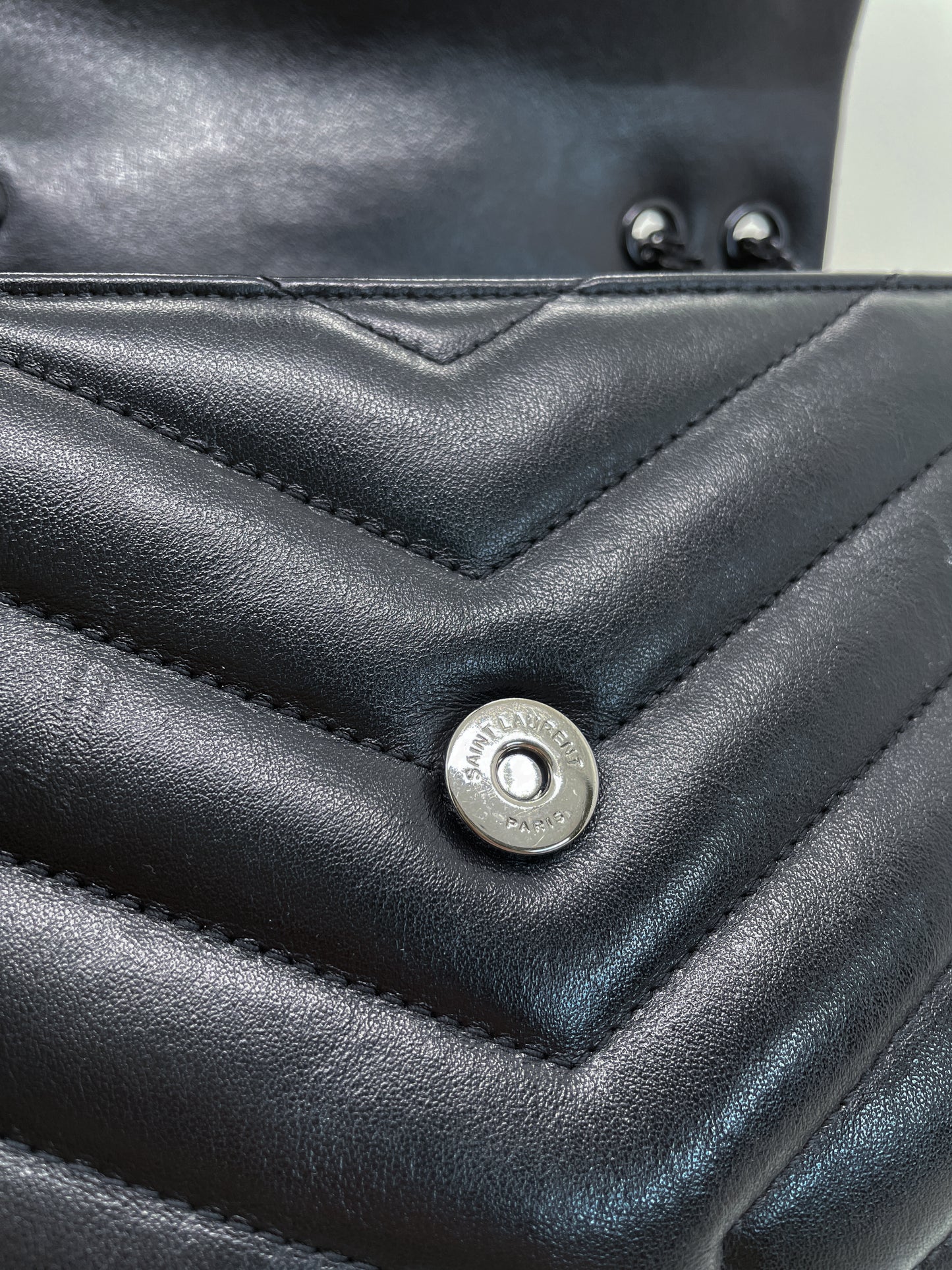SAINT LAURNET SMALL LOULOU IN QUILTED LEATHER