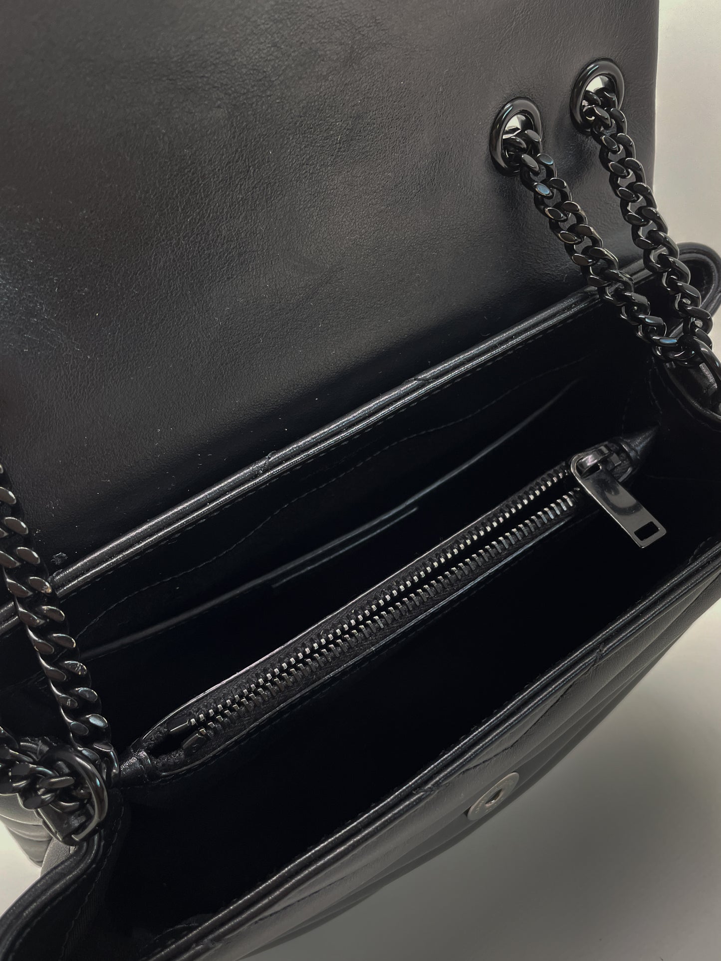 SAINT LAURNET SMALL LOULOU IN QUILTED LEATHER