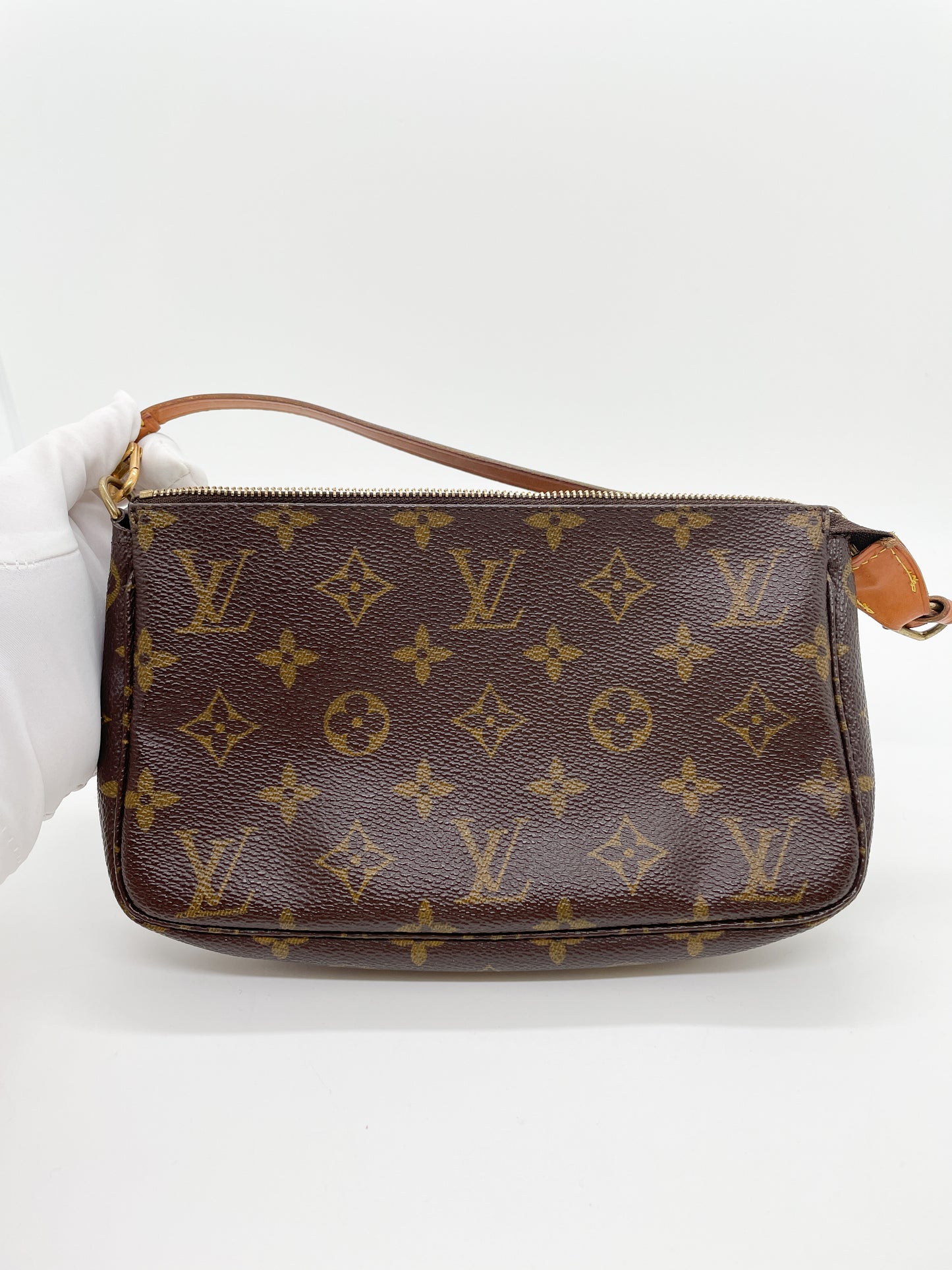 LOUIS VUITTON POCHETTE ACCESSOIRES