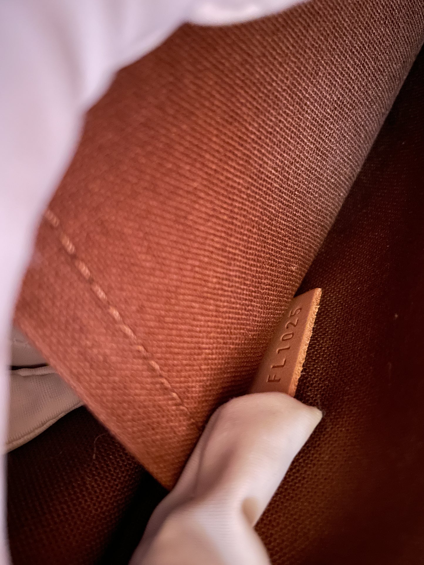 LOUIS VUITTON POPINCOURT HAUT