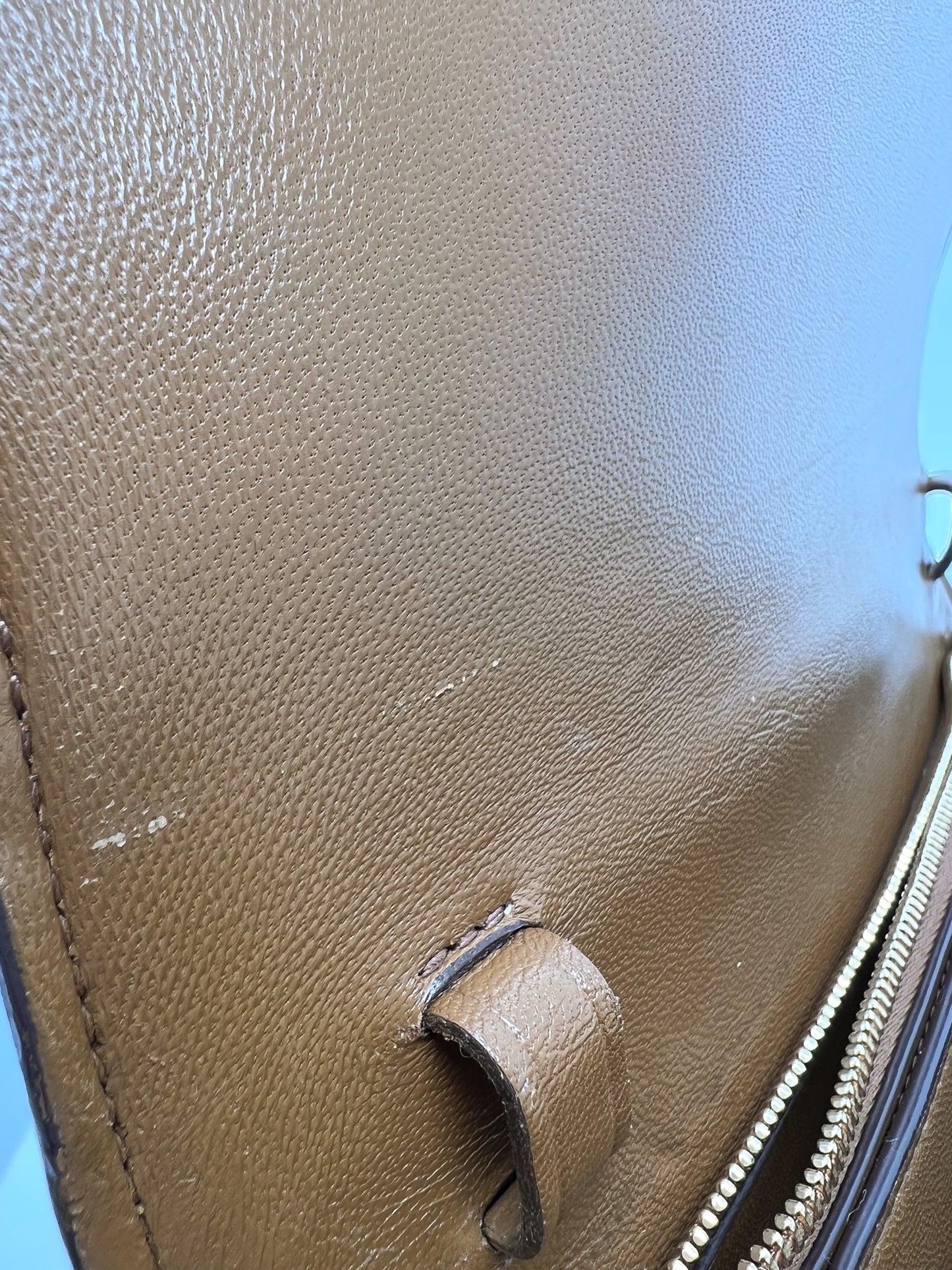 CELINE MEDIUM CLASSIC IN BOX LEATHER