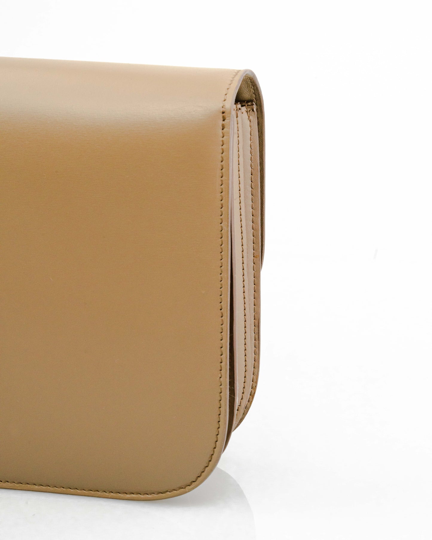 CELINE MEDIUM CLASSIC IN BOX LEATHER