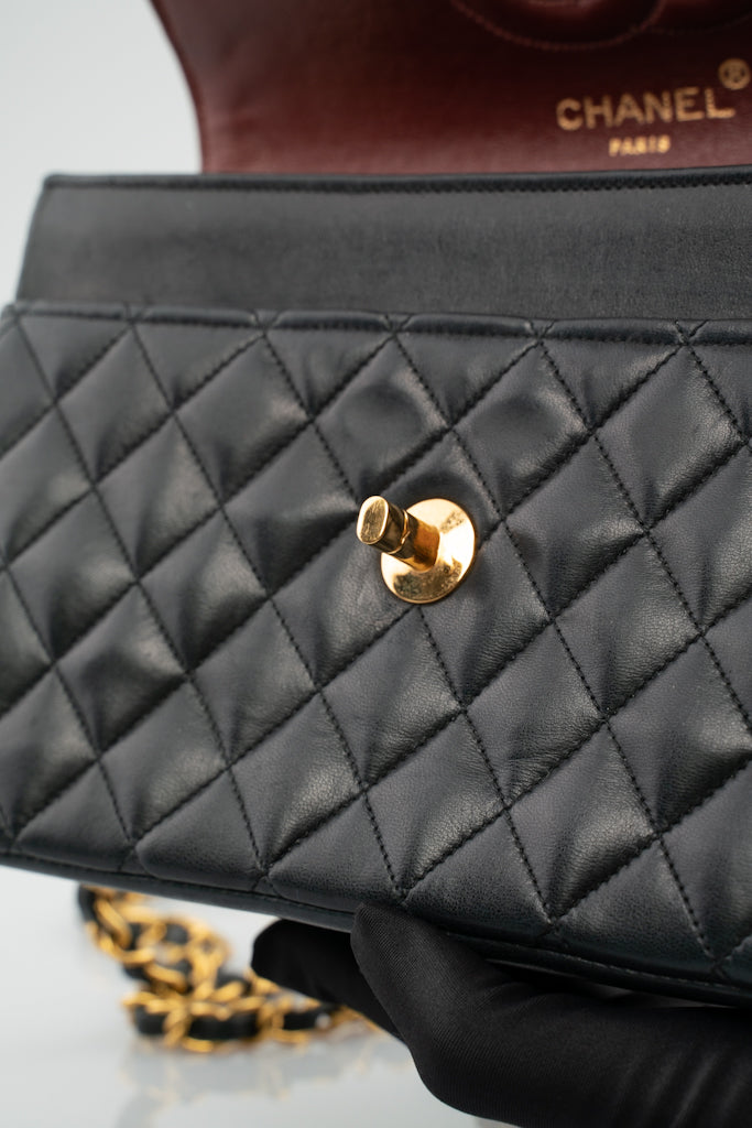 CHANEL VINTAGE FLAP BAG BAG