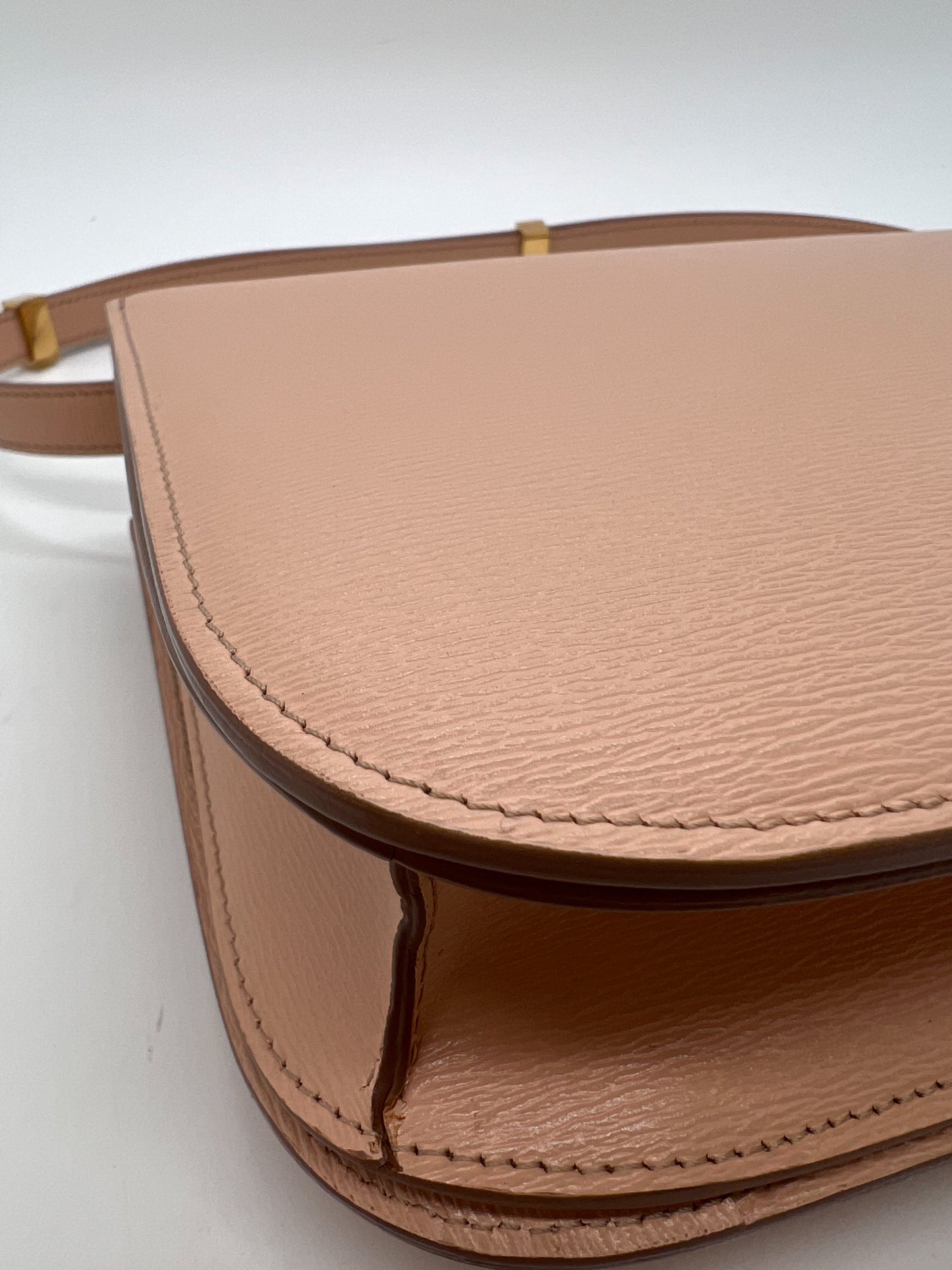 CELINE MEDIUM CLASSIC IN LIEGE LEATHER