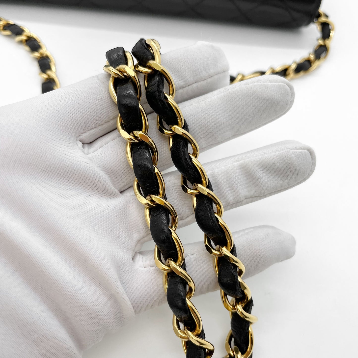 CHANEL VINTAGE FLAP BAG