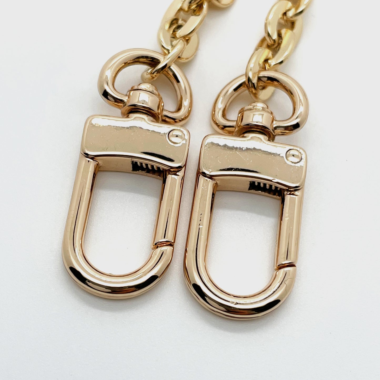 Gold crossbody chain - 105cm