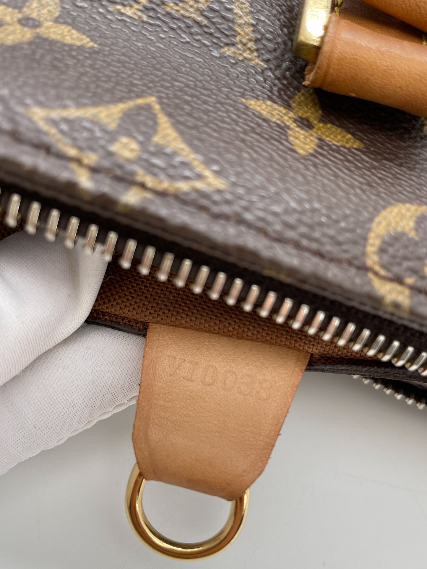 LOUIS VUITTON PIANO TOTE