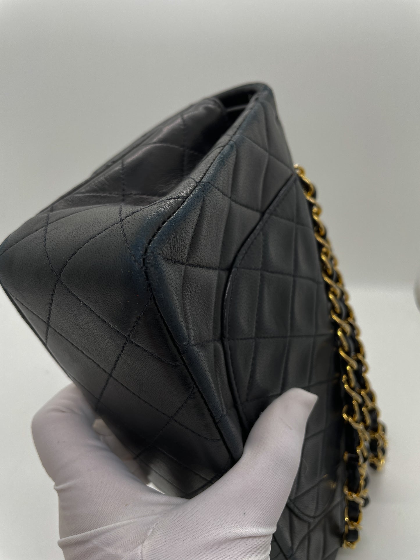 CHANEL VINTAGE SMALL CLASSIC FLAP