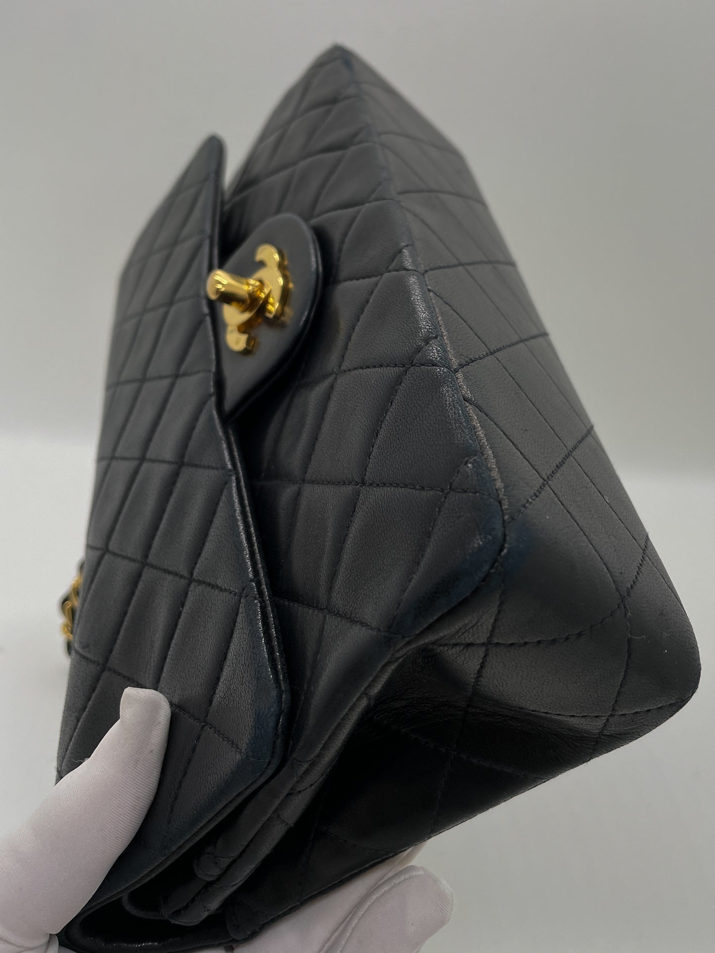 CHANEL VINTAGE SMALL CLASSIC FLAP