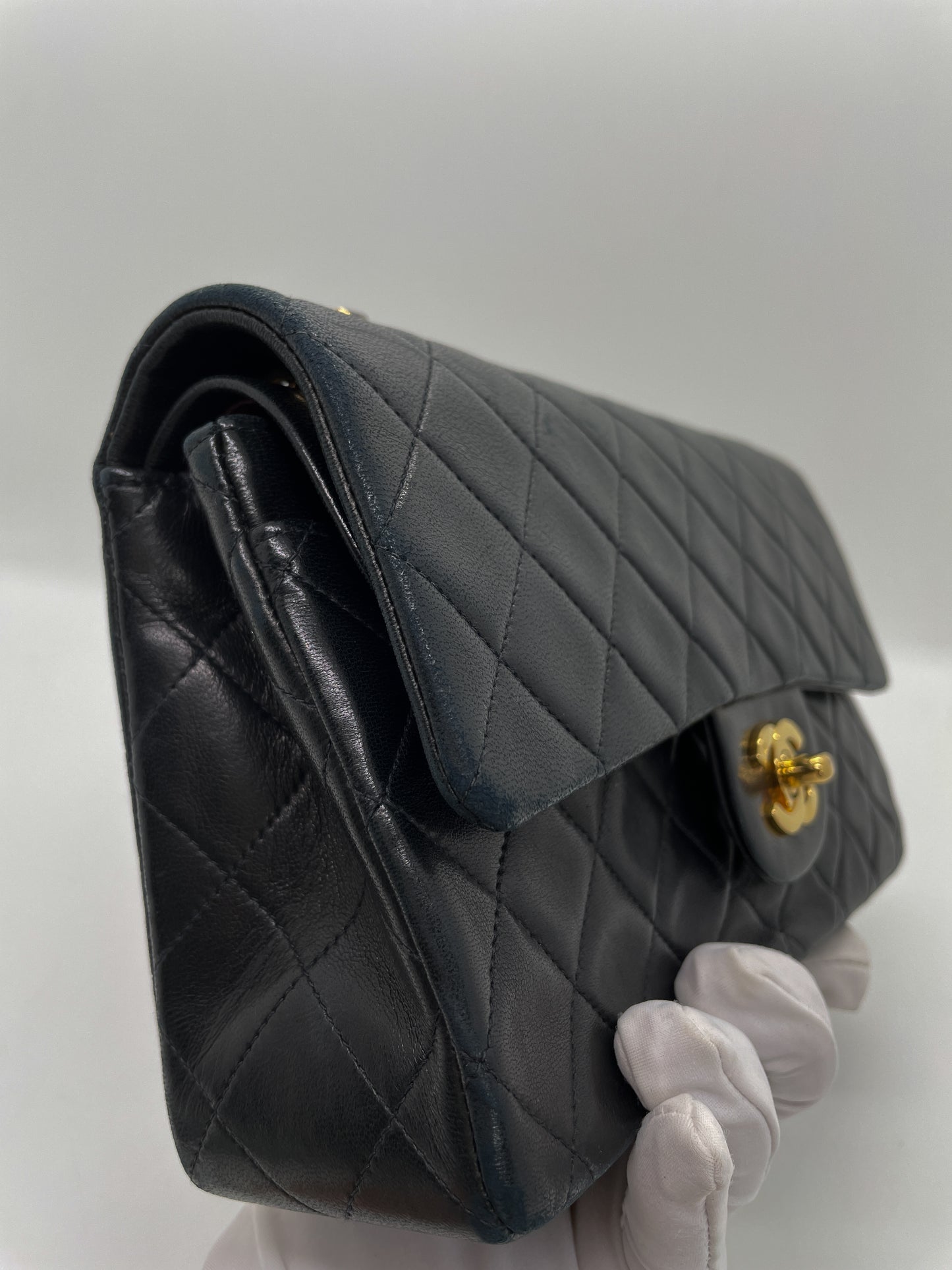 CHANEL VINTAGE SMALL CLASSIC FLAP