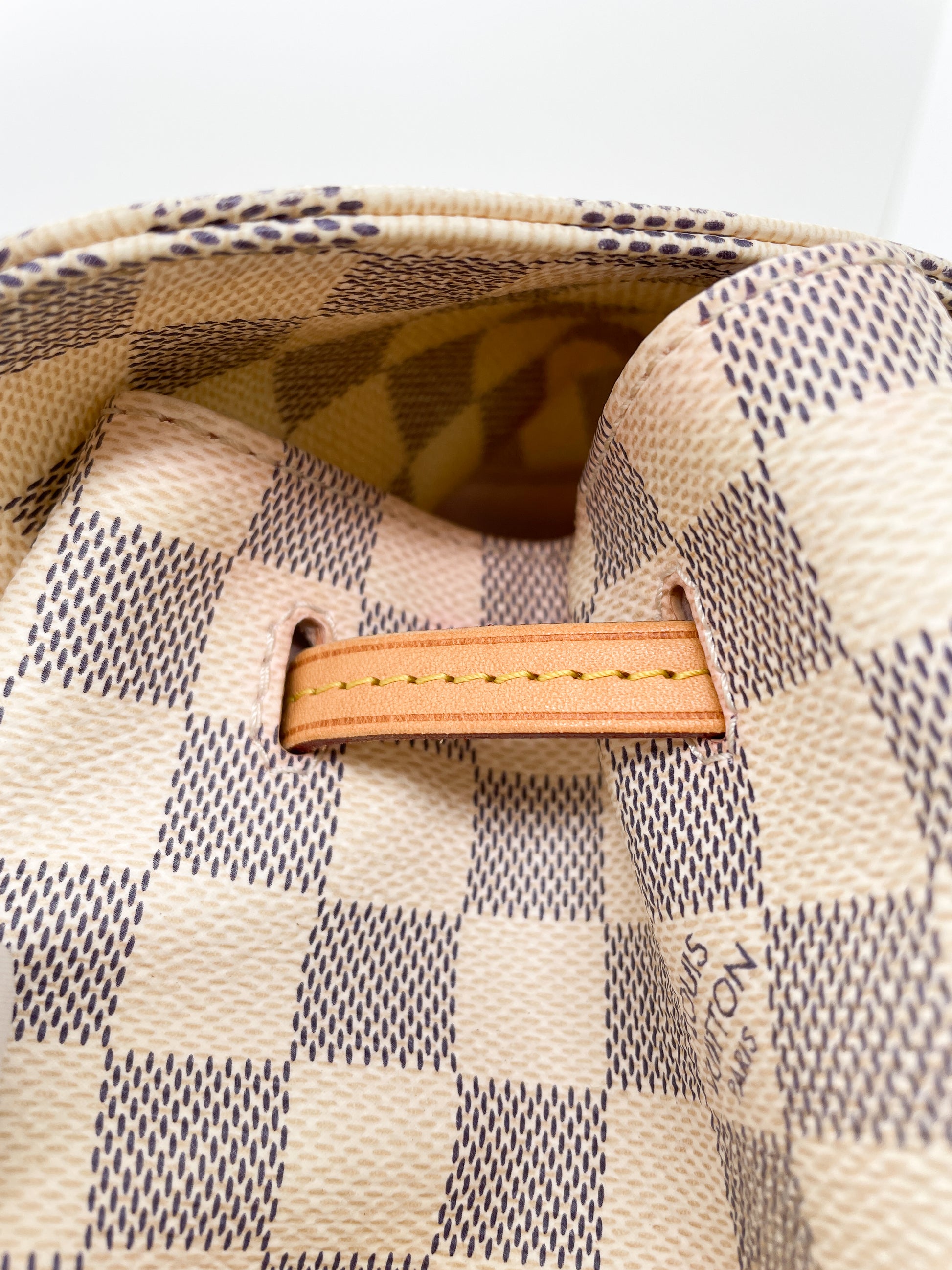 Louis Vuitton Damier Azur Canvas Artsy MM Bag – Bagaholic