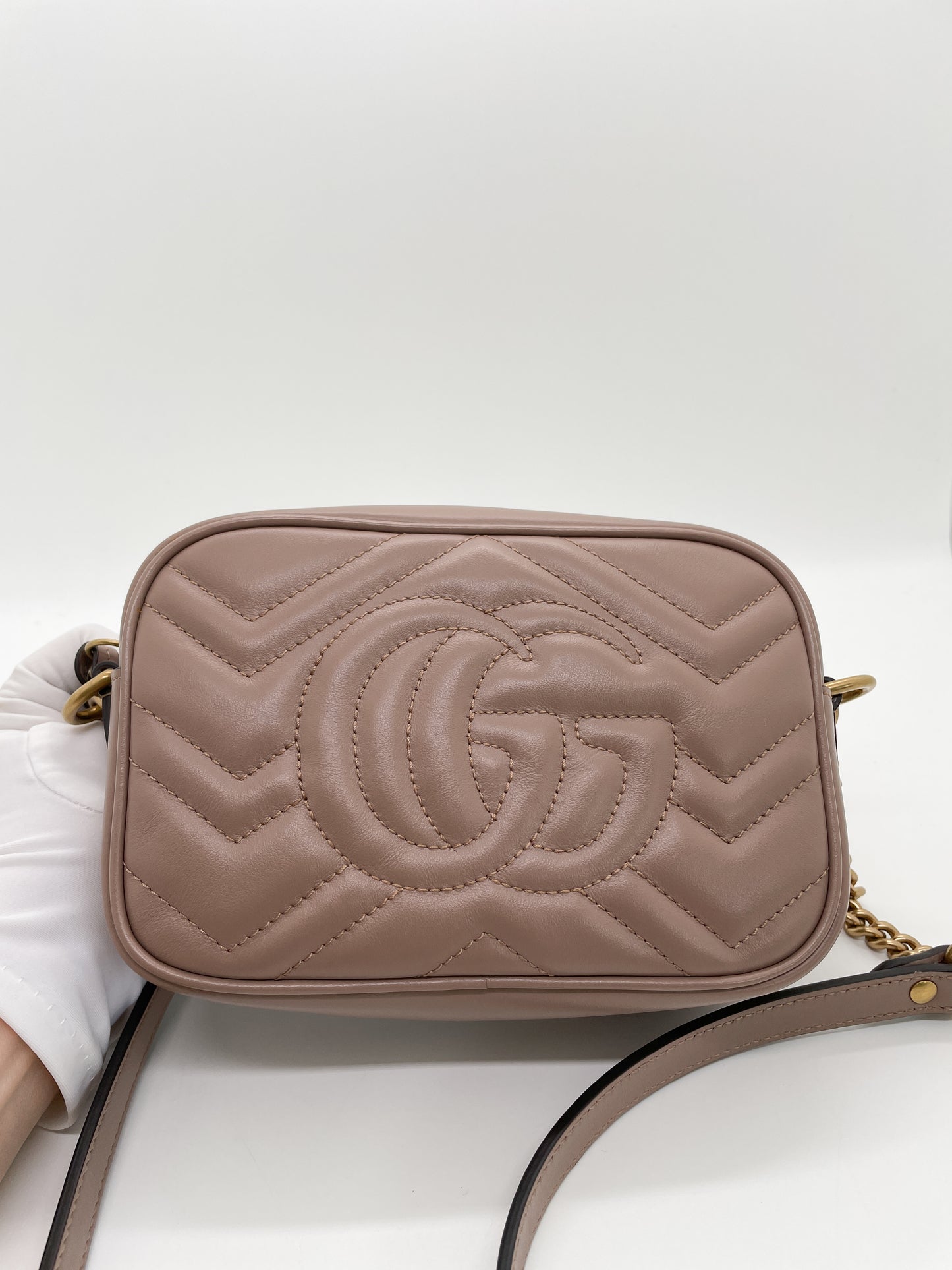 GUCCI GG MARMONT MATELASSÉ MINI BAG