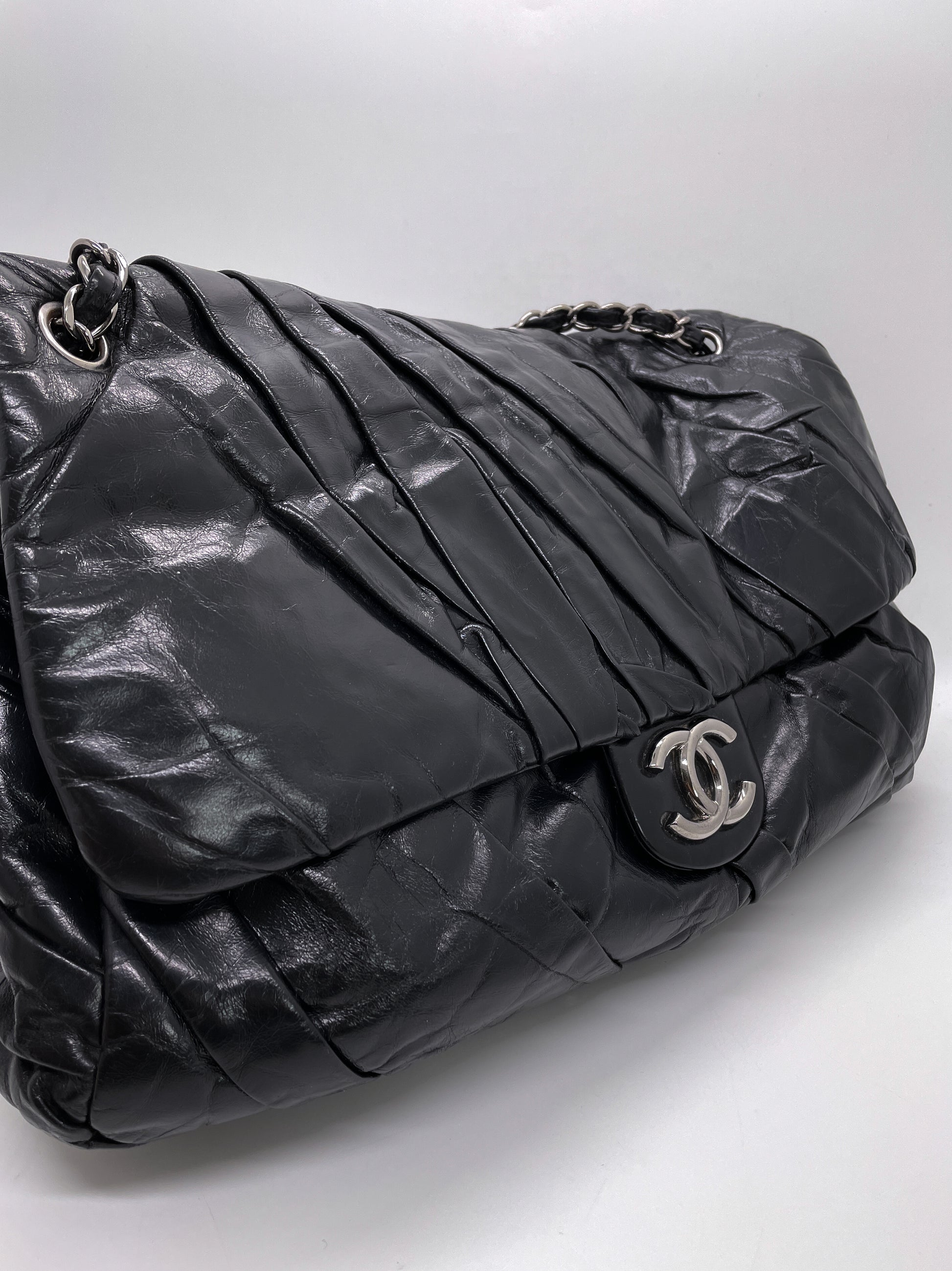 Vintage Chanel XL Jumbo Flap Bag Black Lambskin Gold Hardware in