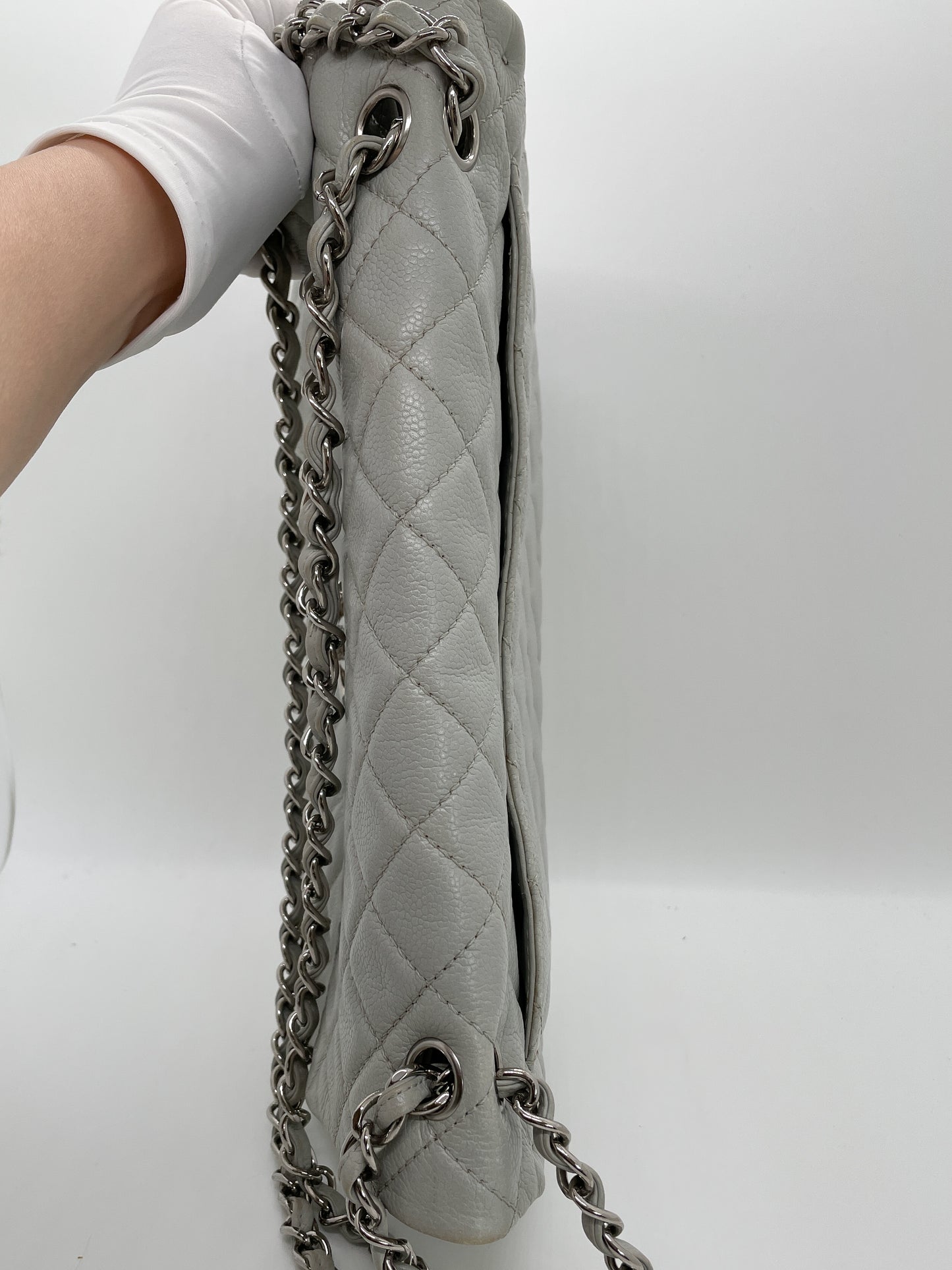 CHANEL MAXI FLAP