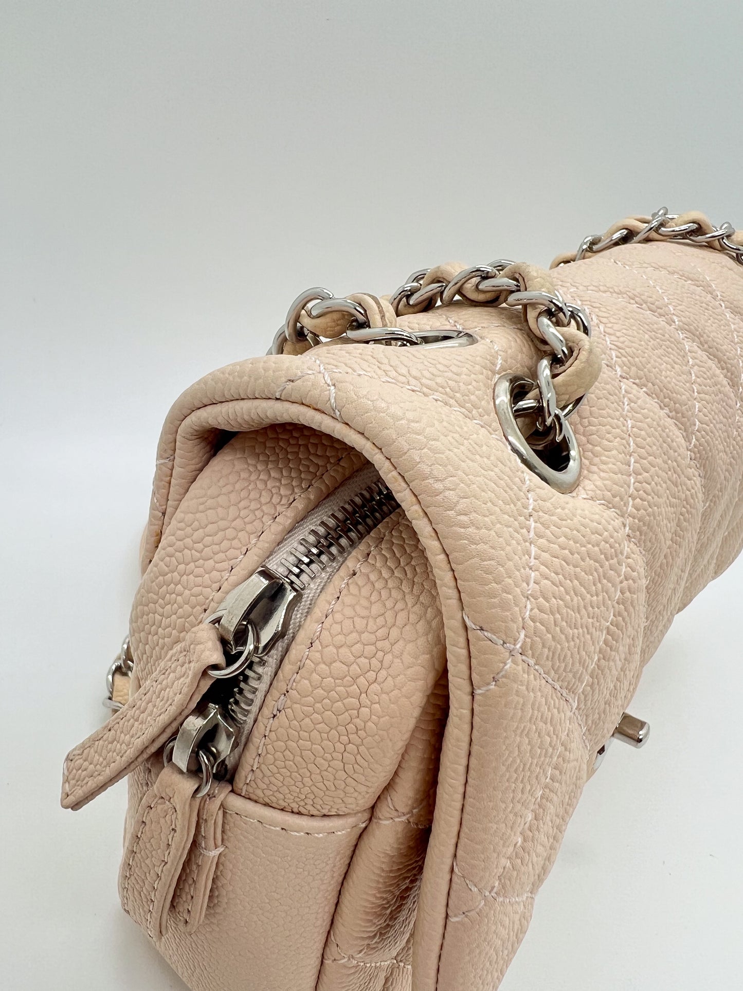 CHANEL LIGHT PINK FLAP BAG