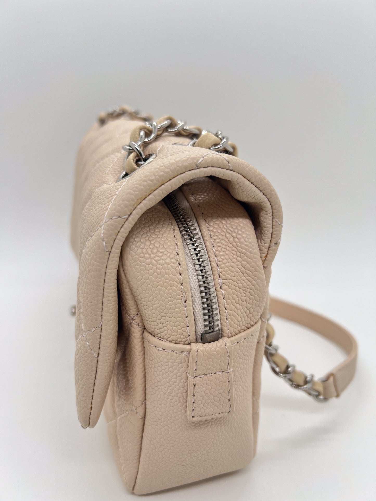 CHANEL LIGHT PINK FLAP BAG