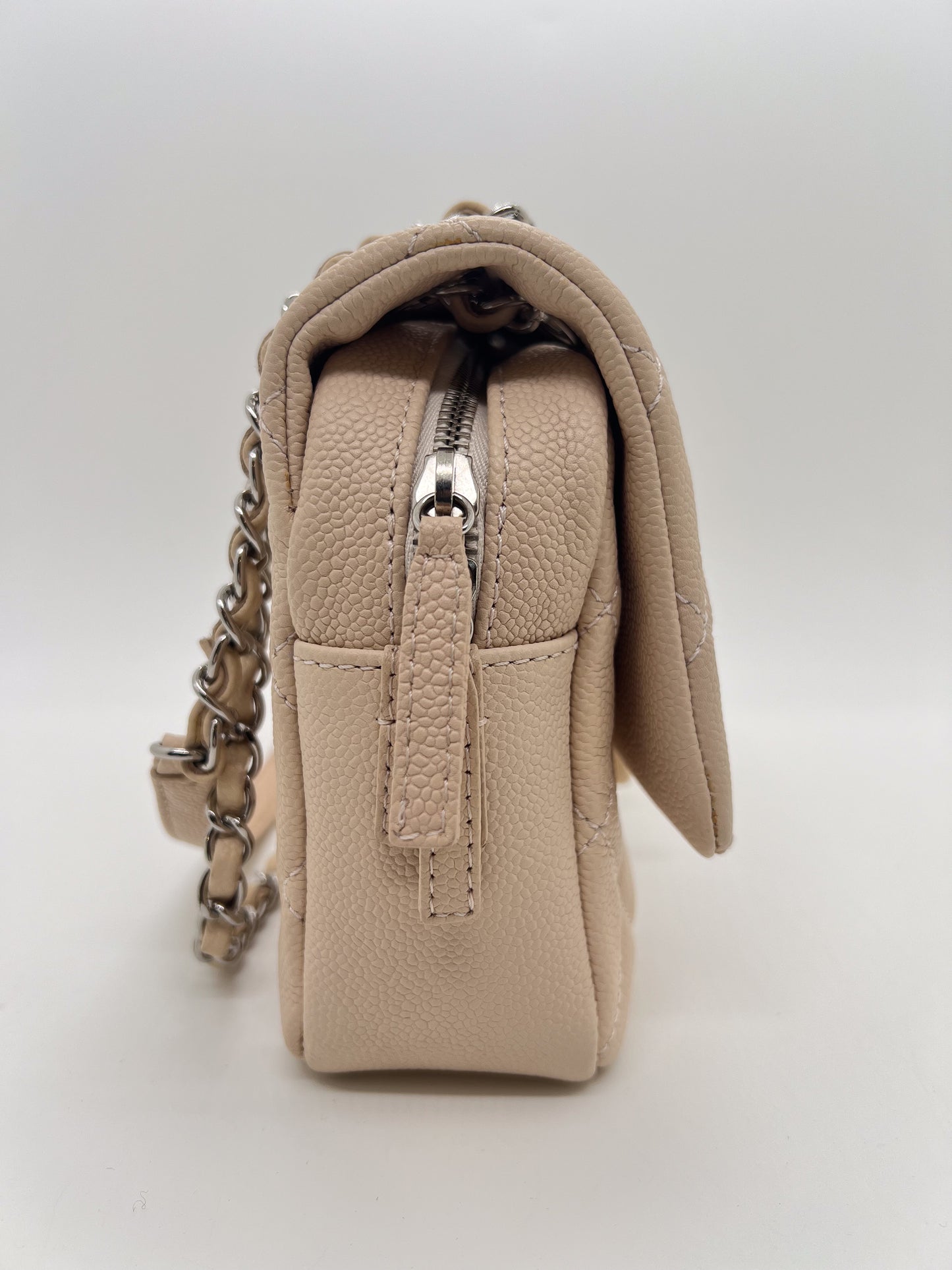 CHANEL LIGHT PINK FLAP BAG