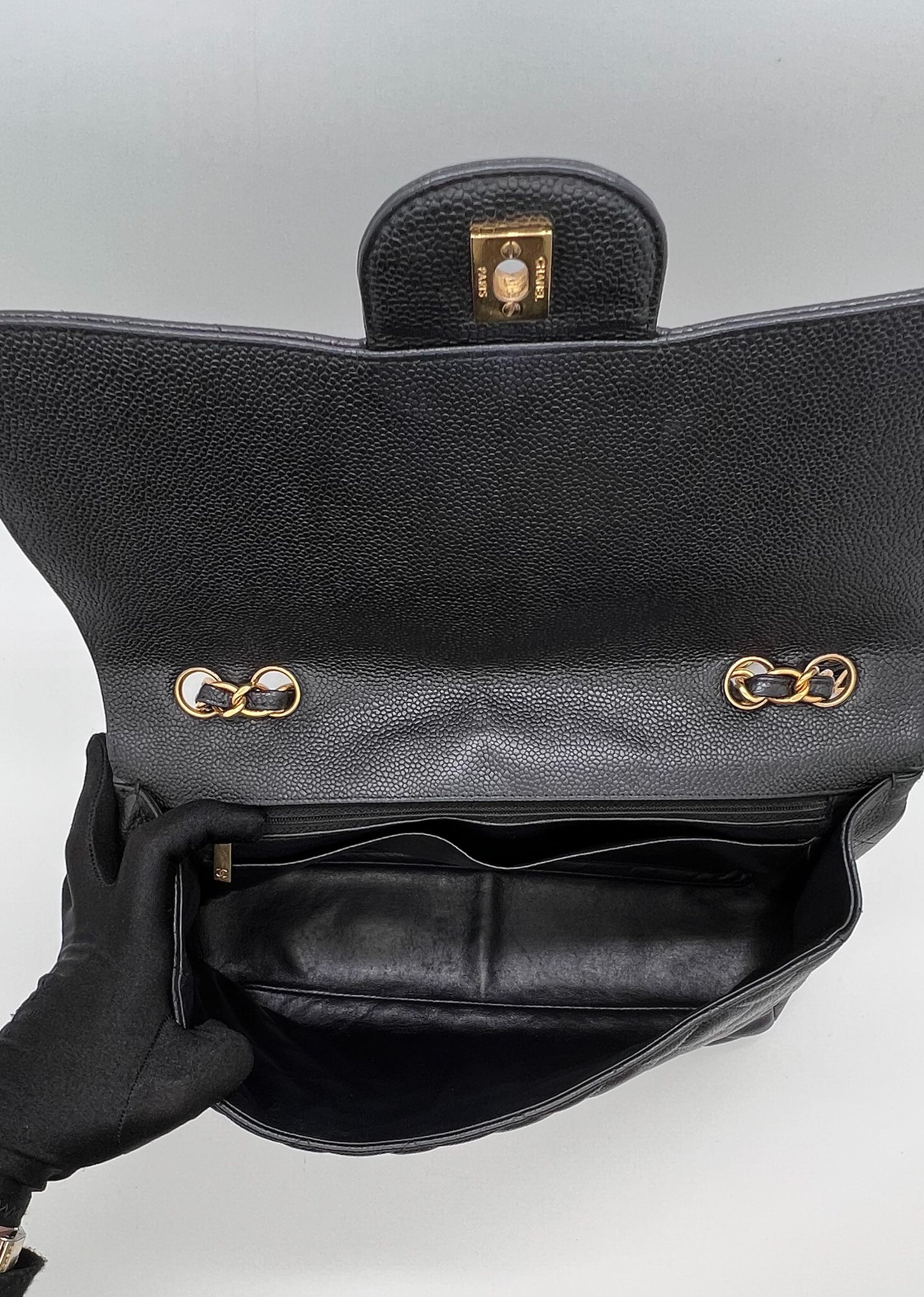 CHANEL SINGLE FLAP JUMBO WITH GOLD HARDWARE