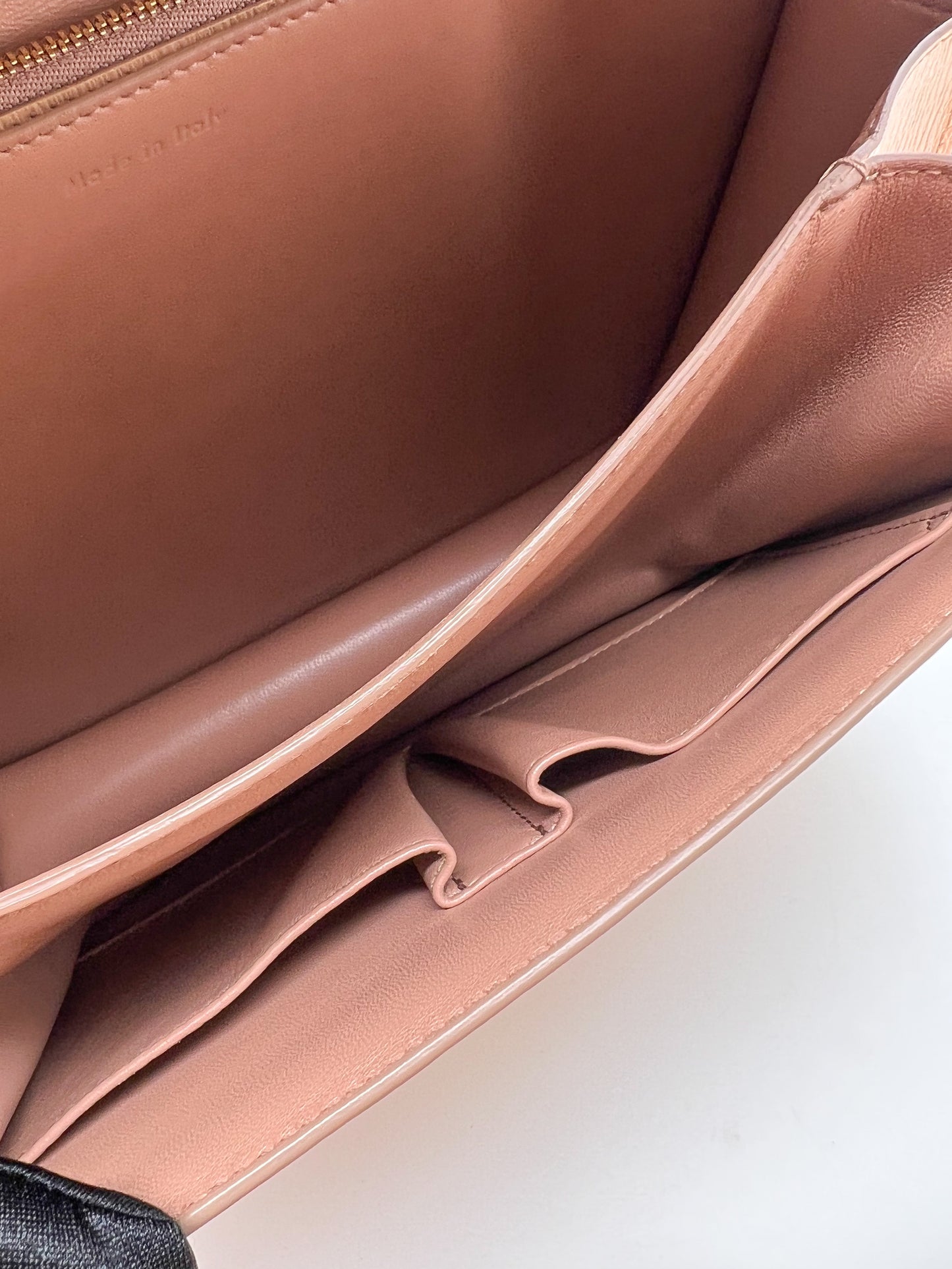 CELINE MEDIUM CLASSIC IN LIEGE LEATHER
