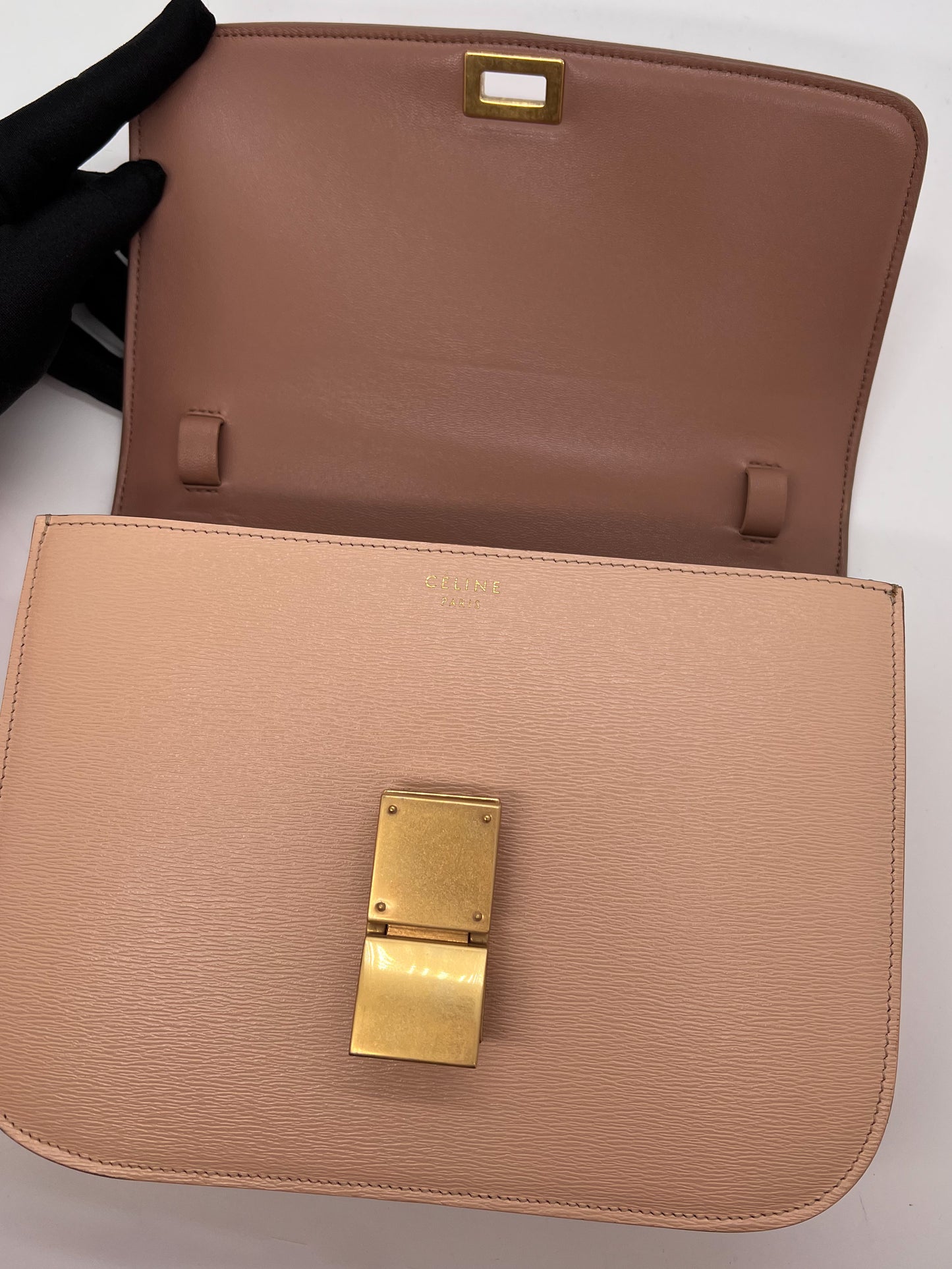 CELINE MEDIUM CLASSIC IN LIEGE LEATHER
