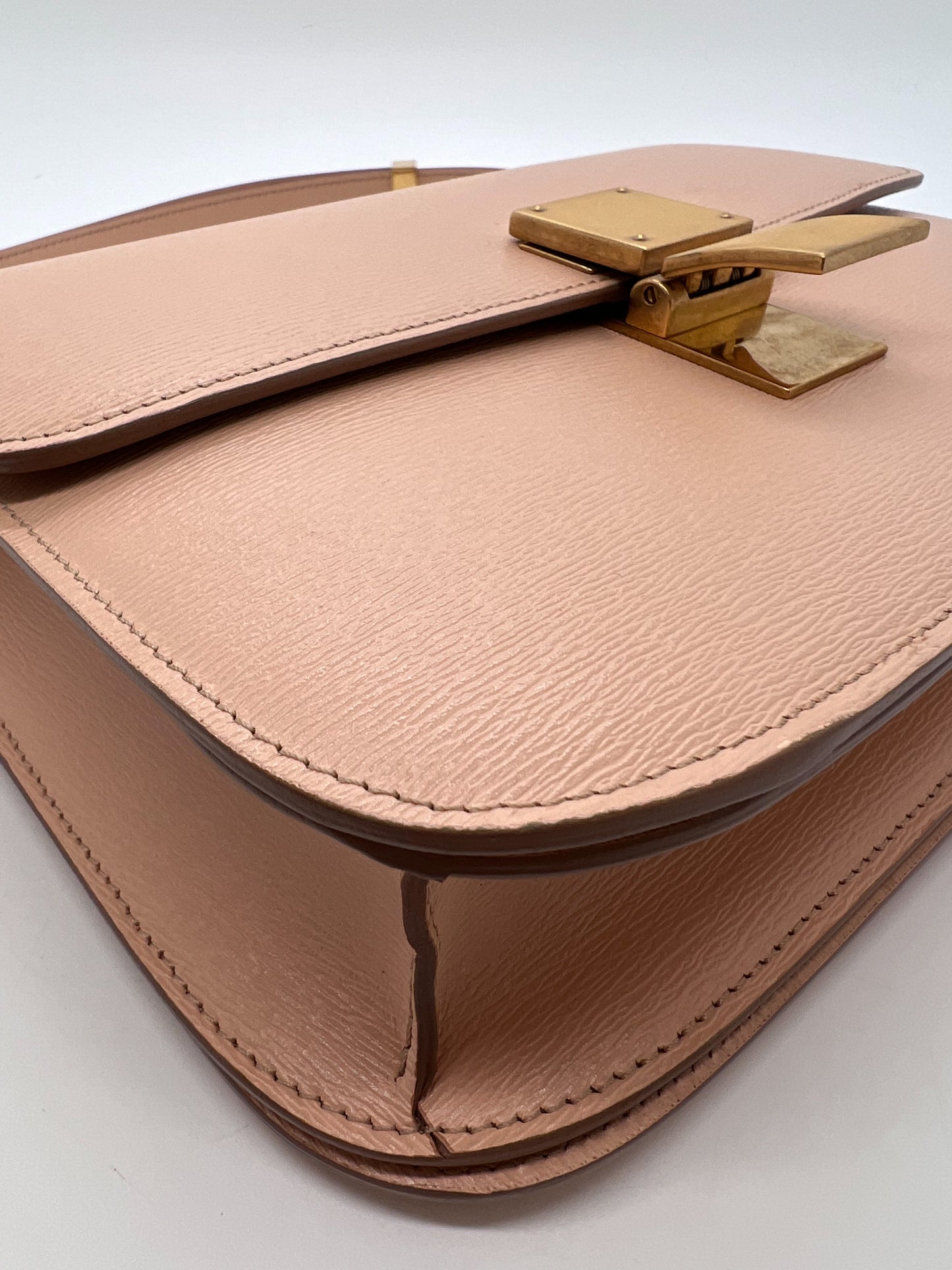 CELINE MEDIUM CLASSIC IN LIEGE LEATHER