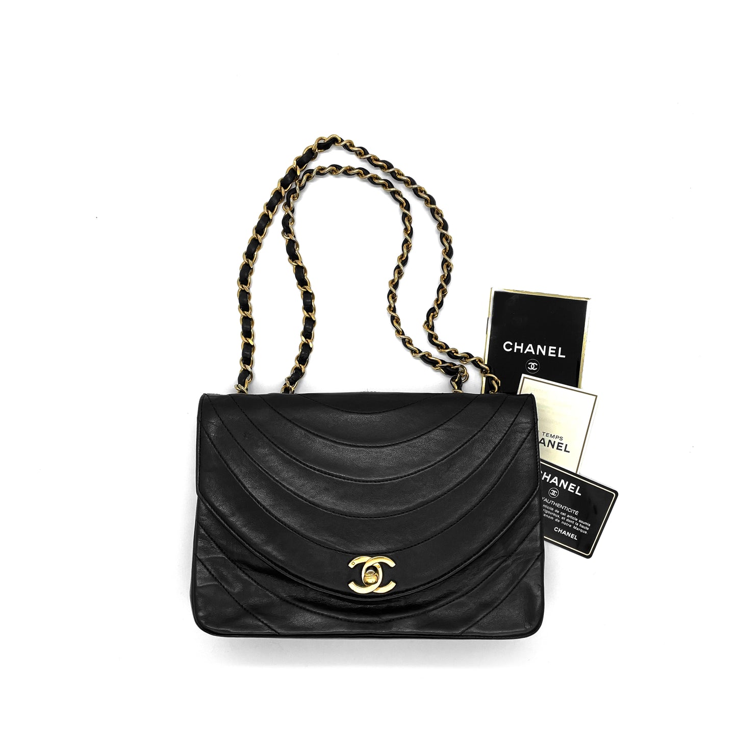CHANEL VINTAGE BLACK CHEVRON LAMBSKIN FLAP BAG