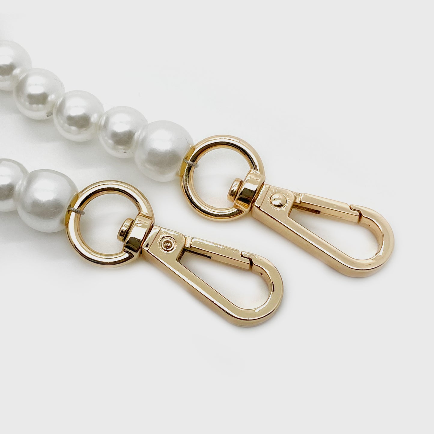 Top Handle Strap with Small Pearls - 32cm