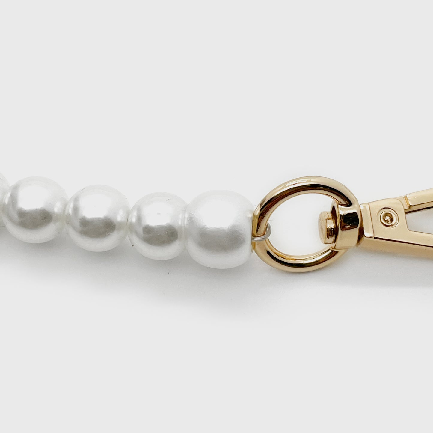 Top Handle Strap with Small Pearls - 32cm