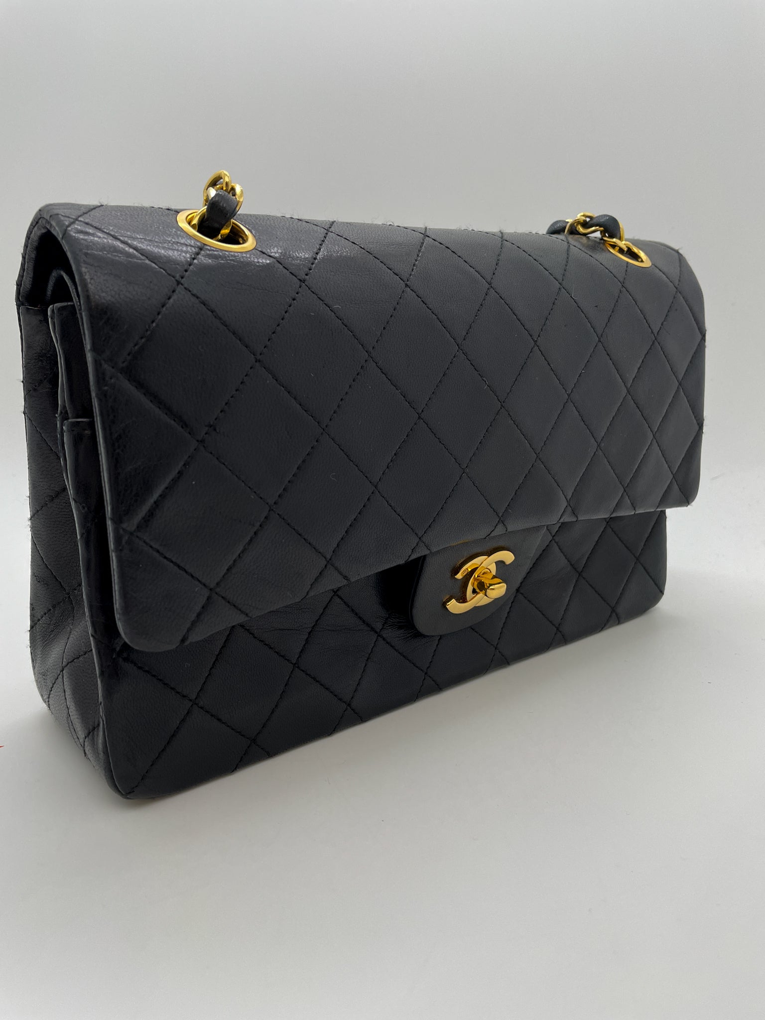 Buy Vintage Chanel 255 bags Online
