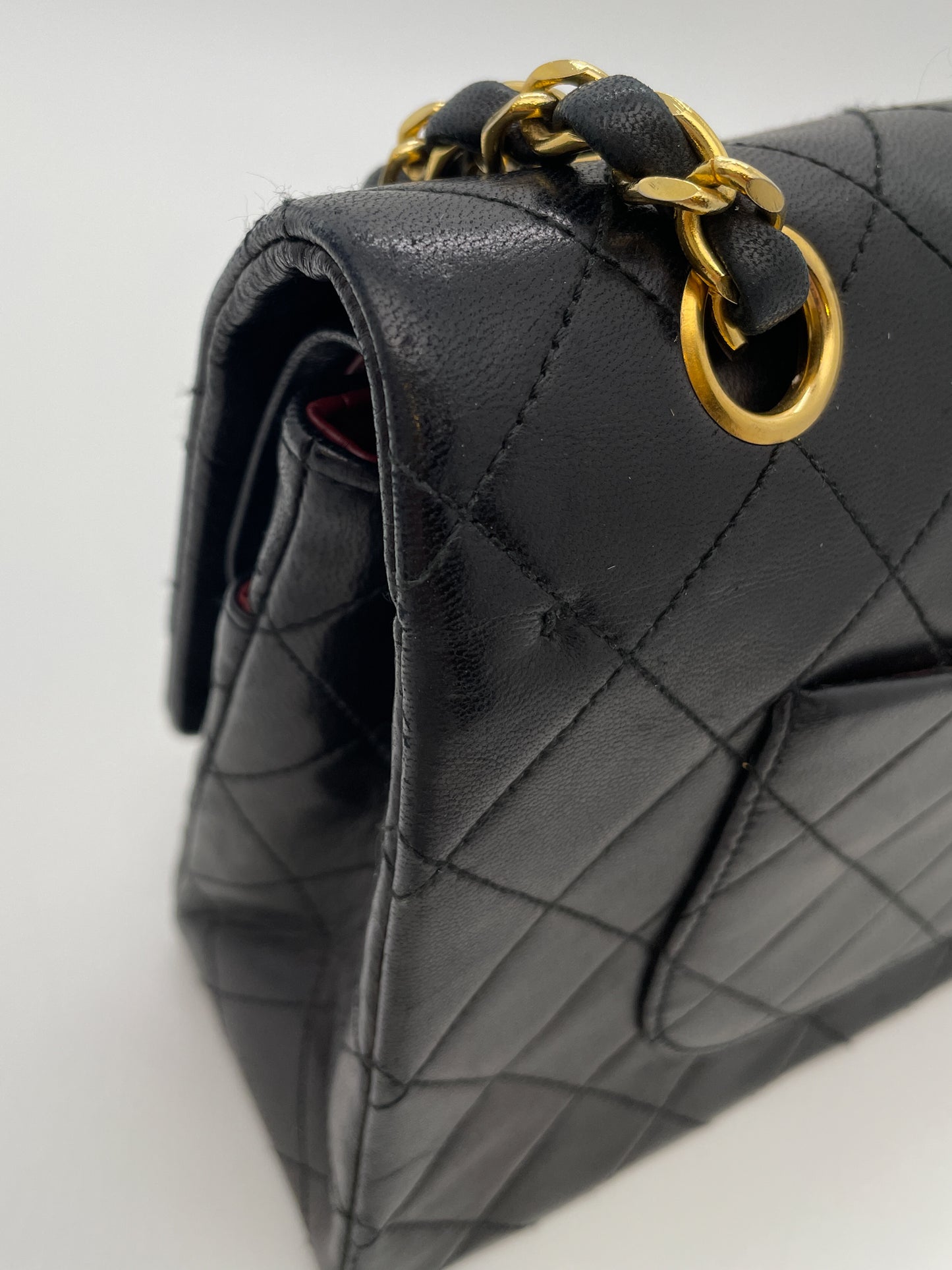 CHANEL VINTAGE MEDIUM CLASSIC FLAP