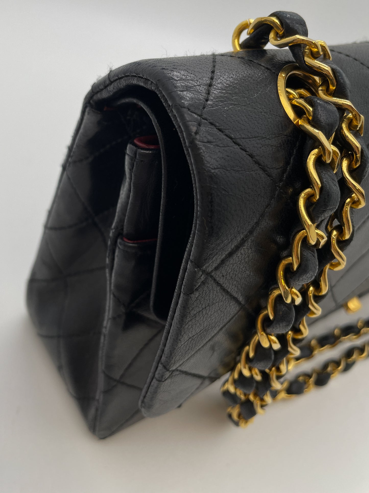 CHANEL VINTAGE MEDIUM CLASSIC FLAP