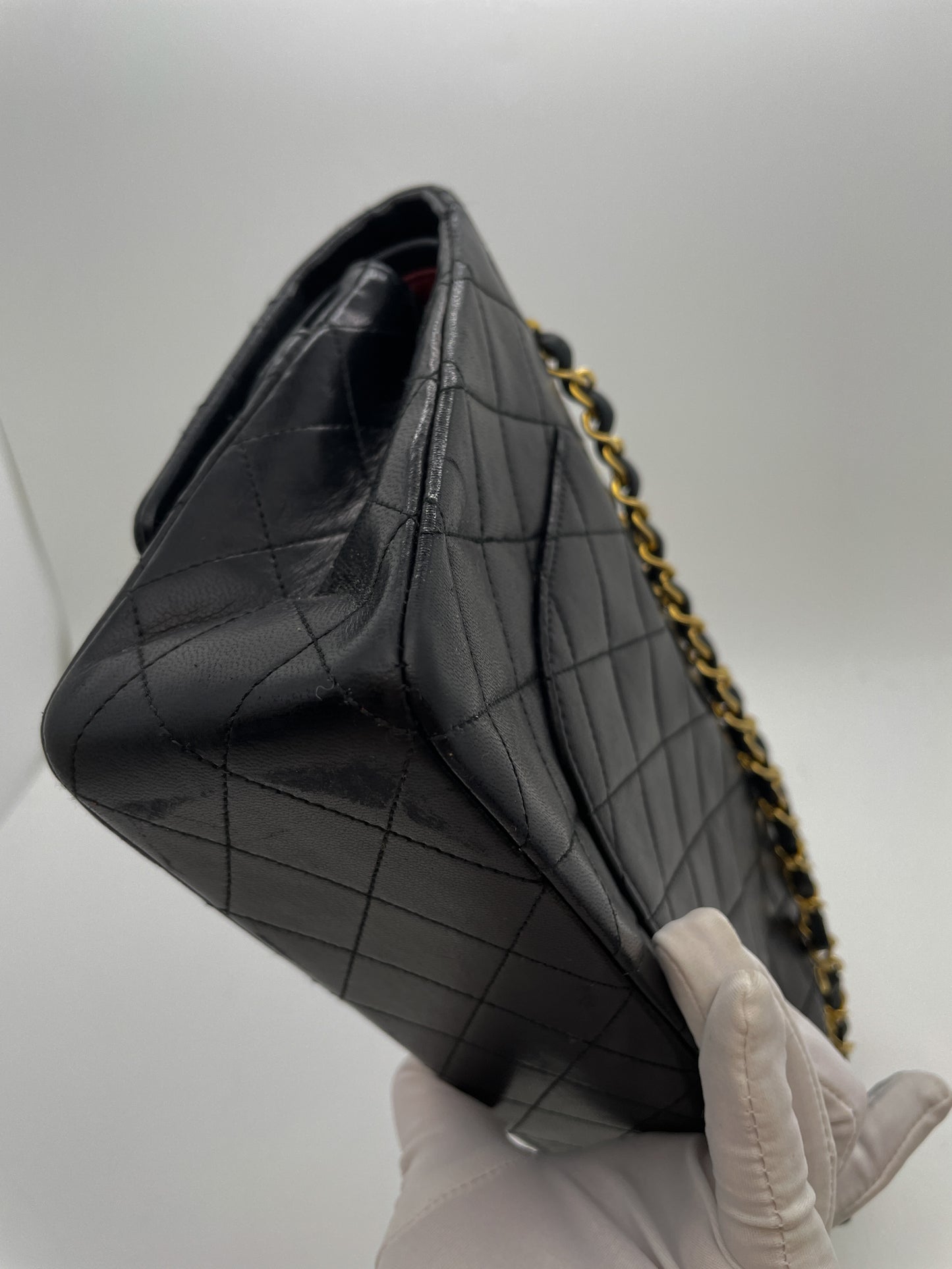 CHANEL VINTAGE MEDIUM CLASSIC FLAP